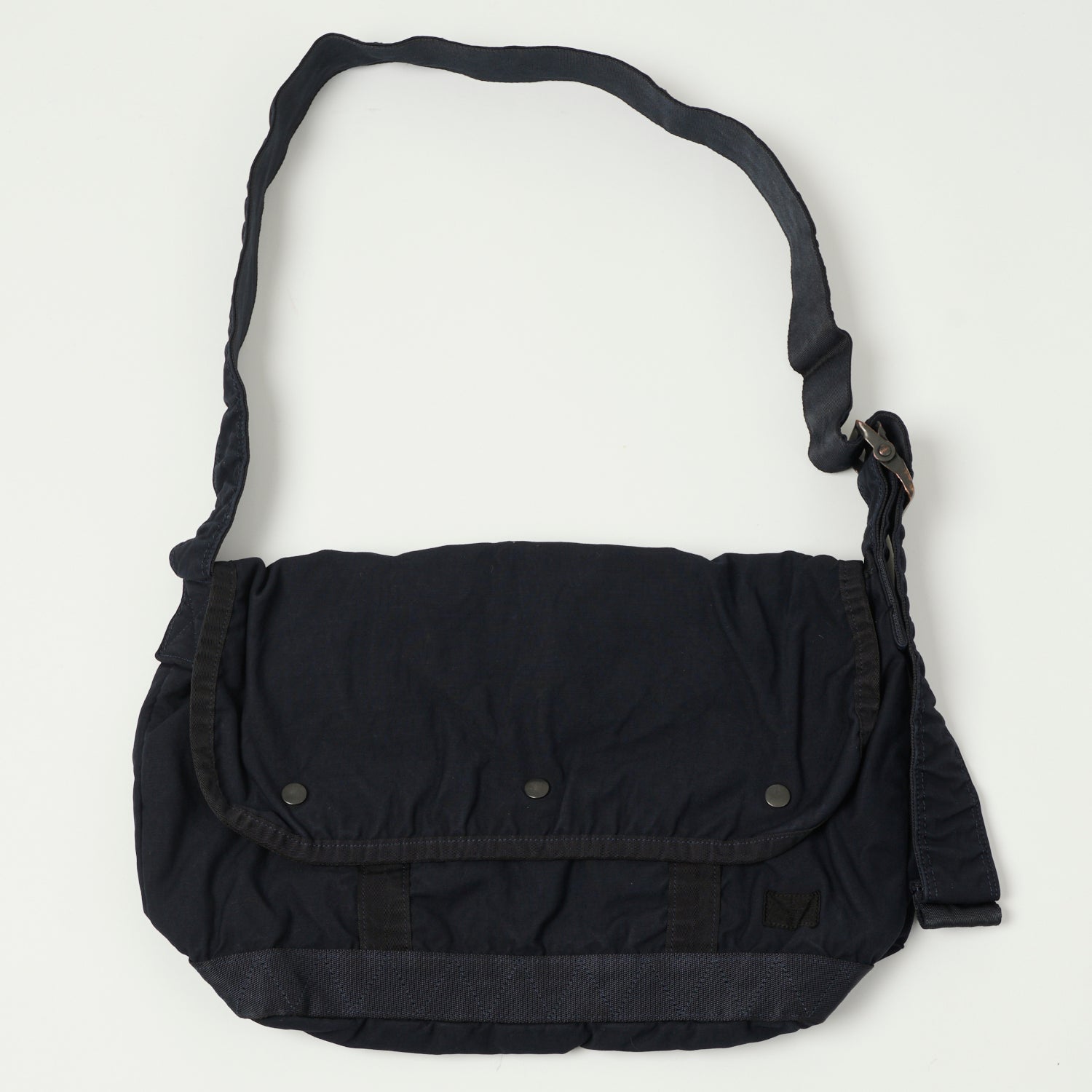【完売品】PORTER / CRAG MESSENGER BAG (M)ブラック Porter-Yoshida & Co. Medium Crag Messenger Bag - Navy – SON OF A STAG