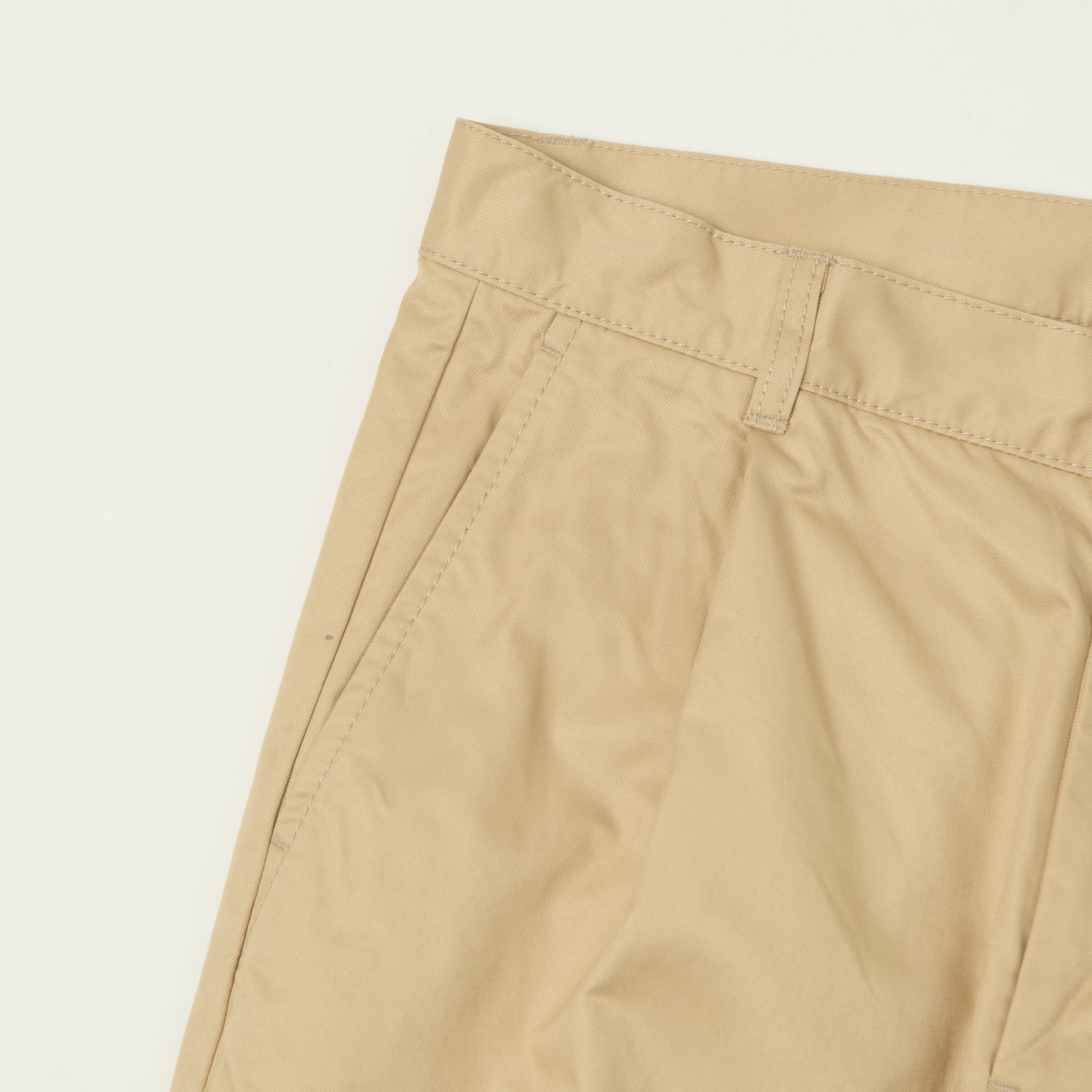 Beams Plus Single Pleat Tapered Chino - Beige