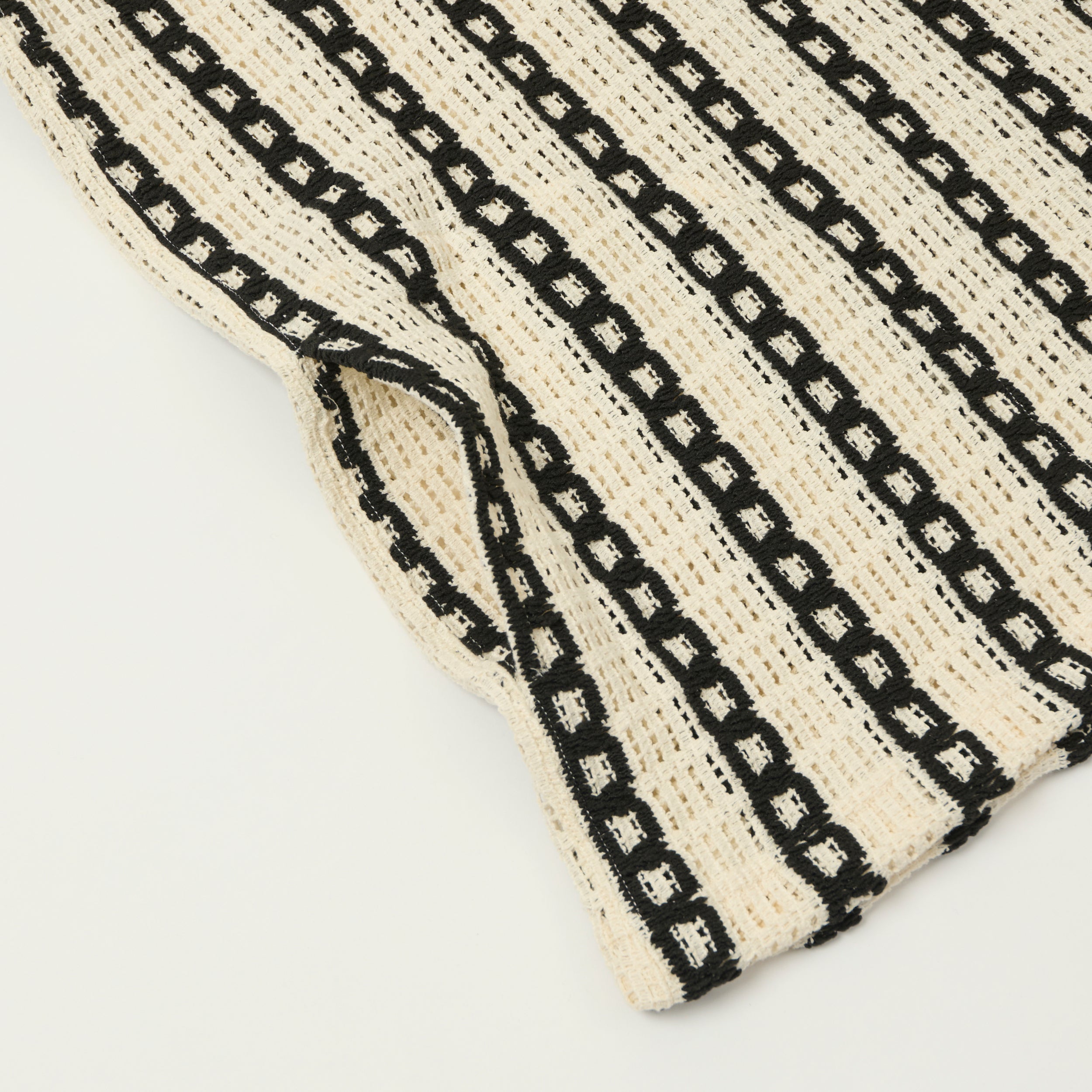 Engineered Garments Short Sleeve Crochet Hoody - White/Black