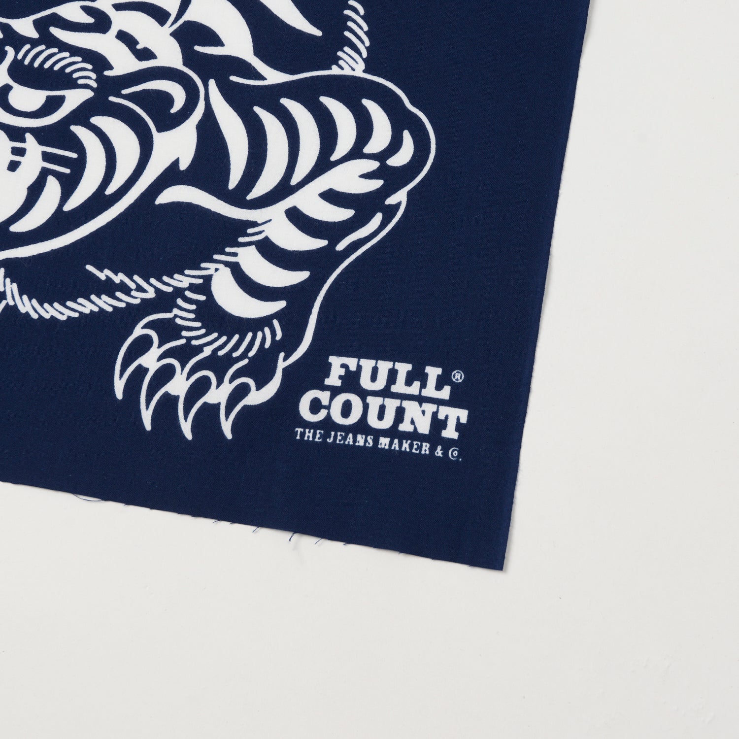 FULLCOUNT 'Tora' Tiger Print Tenugui Scarf - Navy