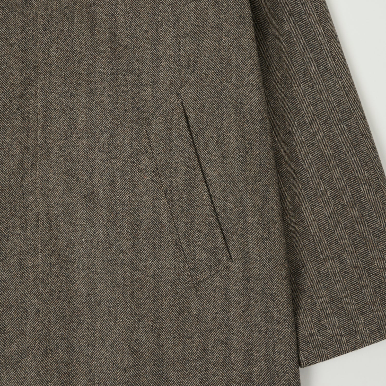 Hartford 'Calvin' Raglan Sleeve Coat - Brown