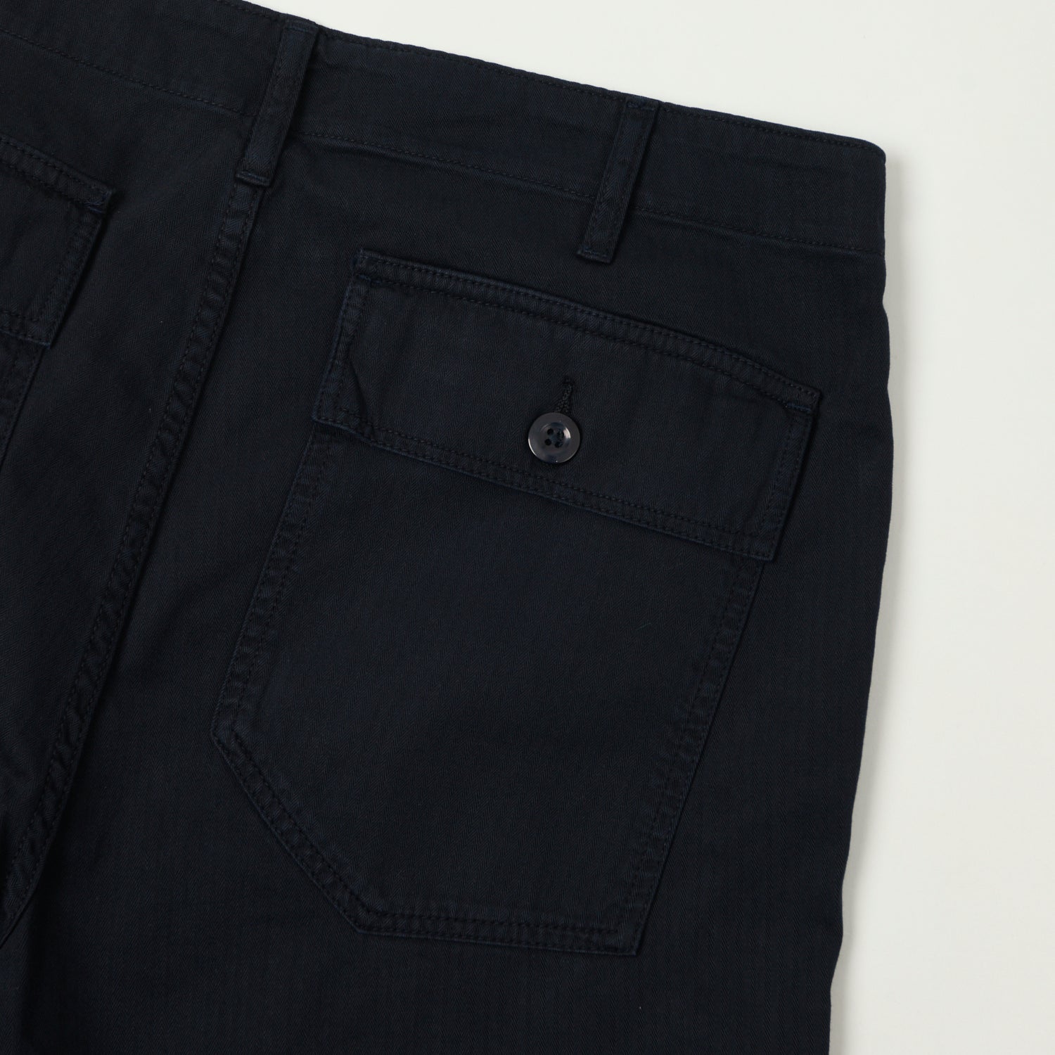 Hartford Herringbone Fatigue Short - Navy
