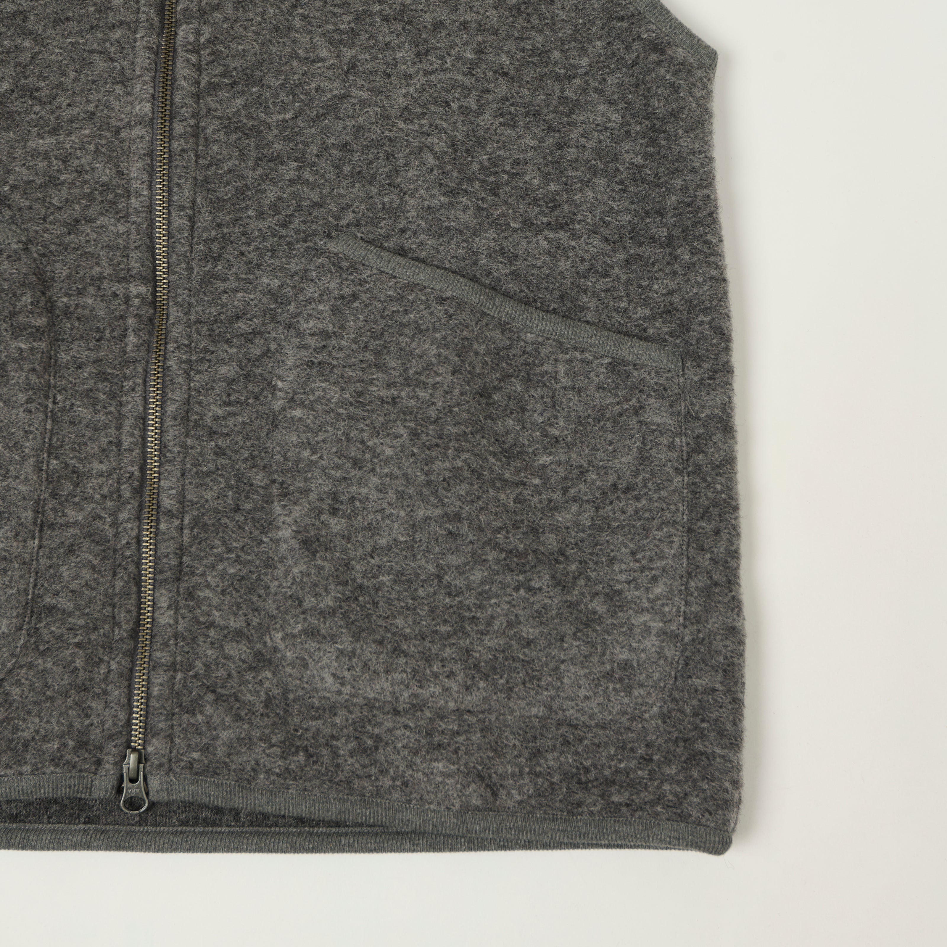 Hartford Knitted Wool Vest - Grey