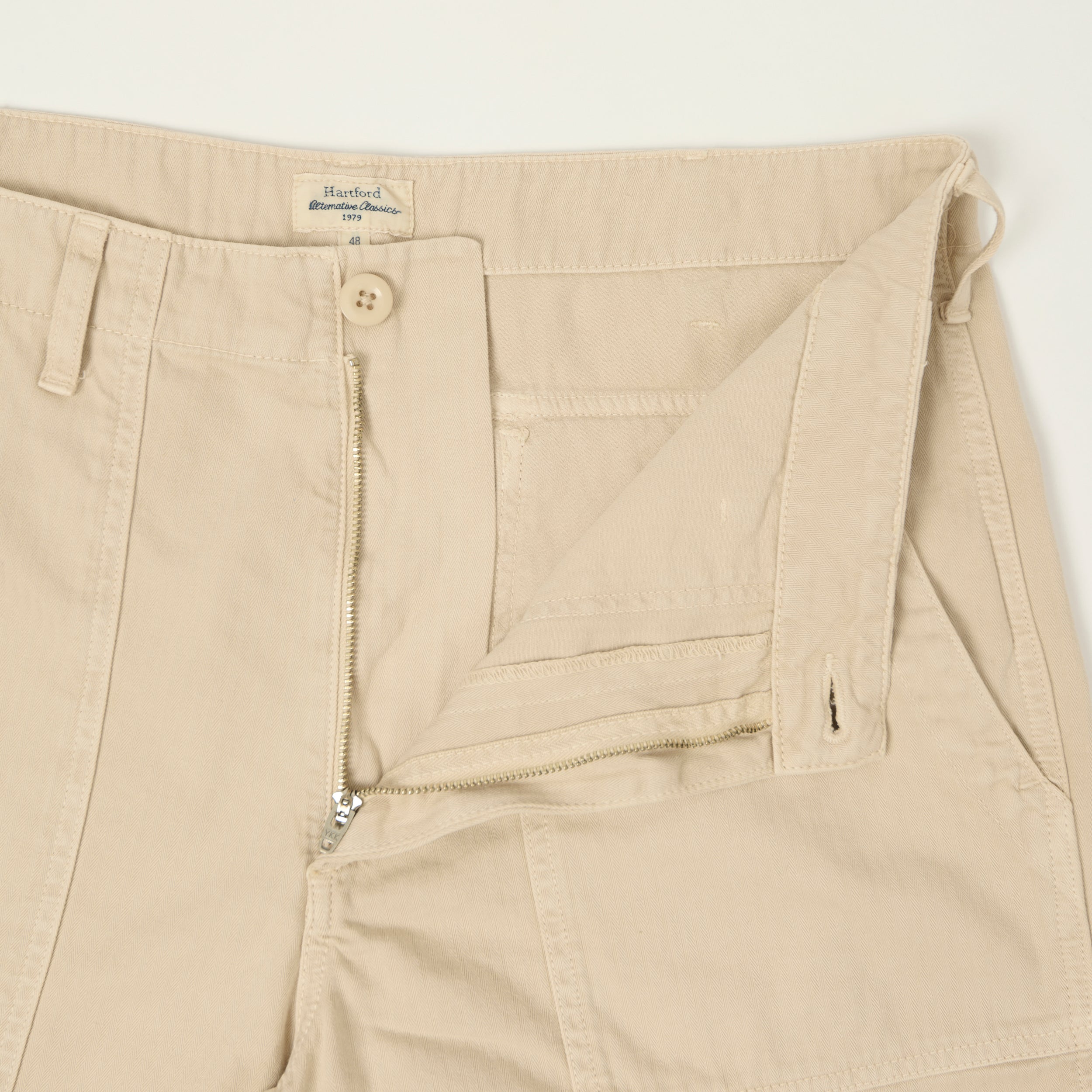 Hartford Herringbone Fatigue Shorts - Stone