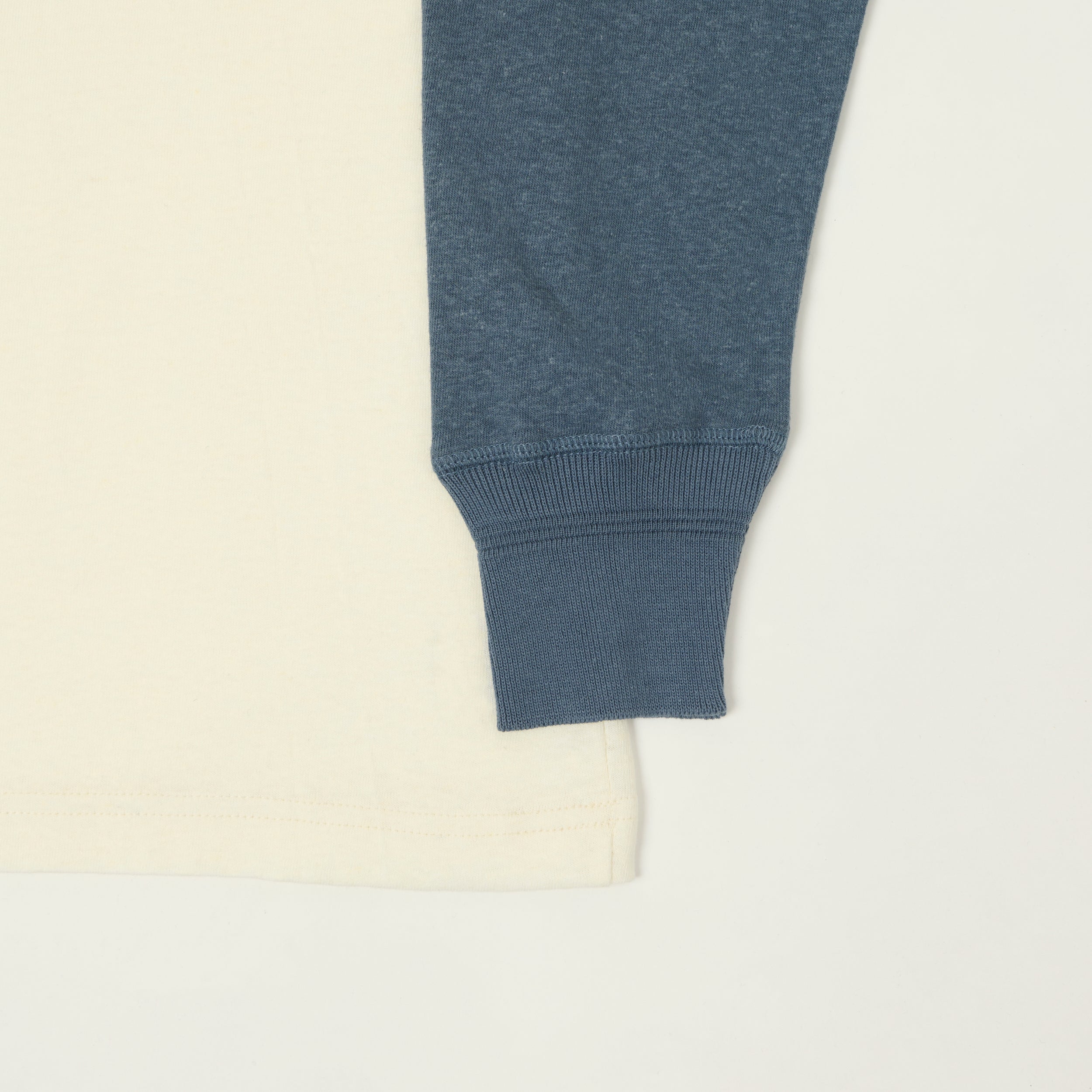 Heimat Raglan Sleeve Cotton Hemp Contrast T-Shirt -Seashell/Trail Blue