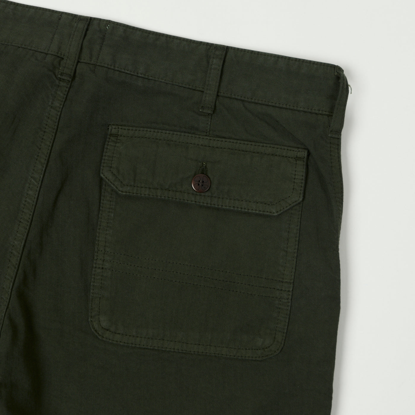 Heimat 'Journey' Herringbone Twill Chinos - Military Green