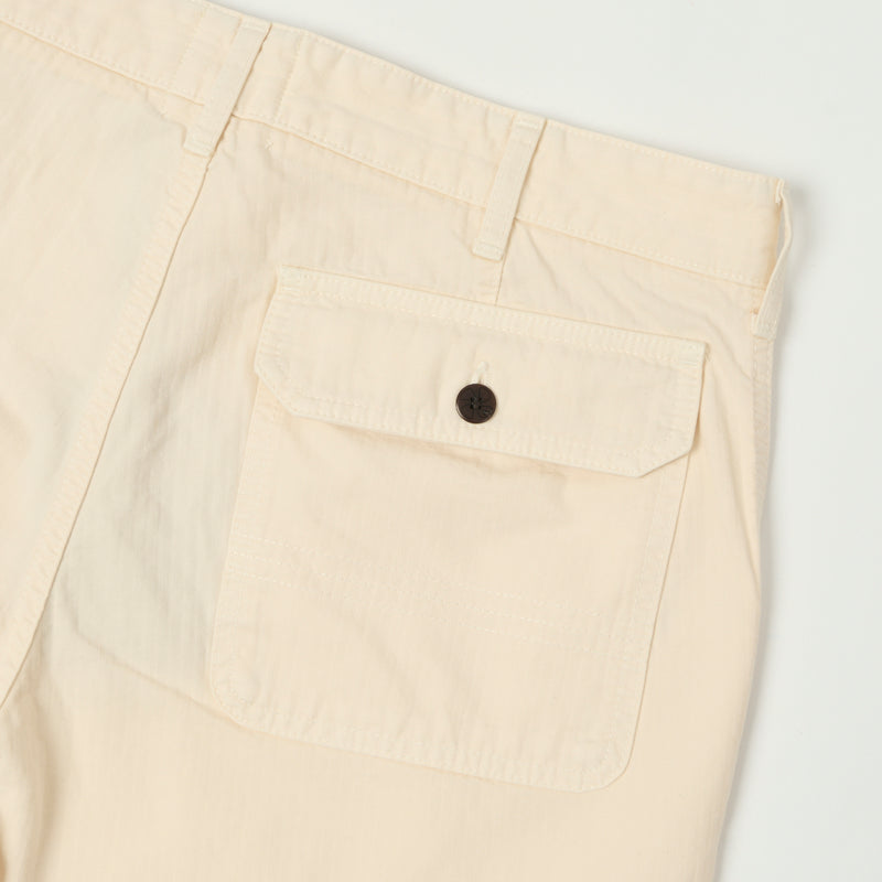 Heimat 'Journey' Herringbone Cotton Chinos - Seashell