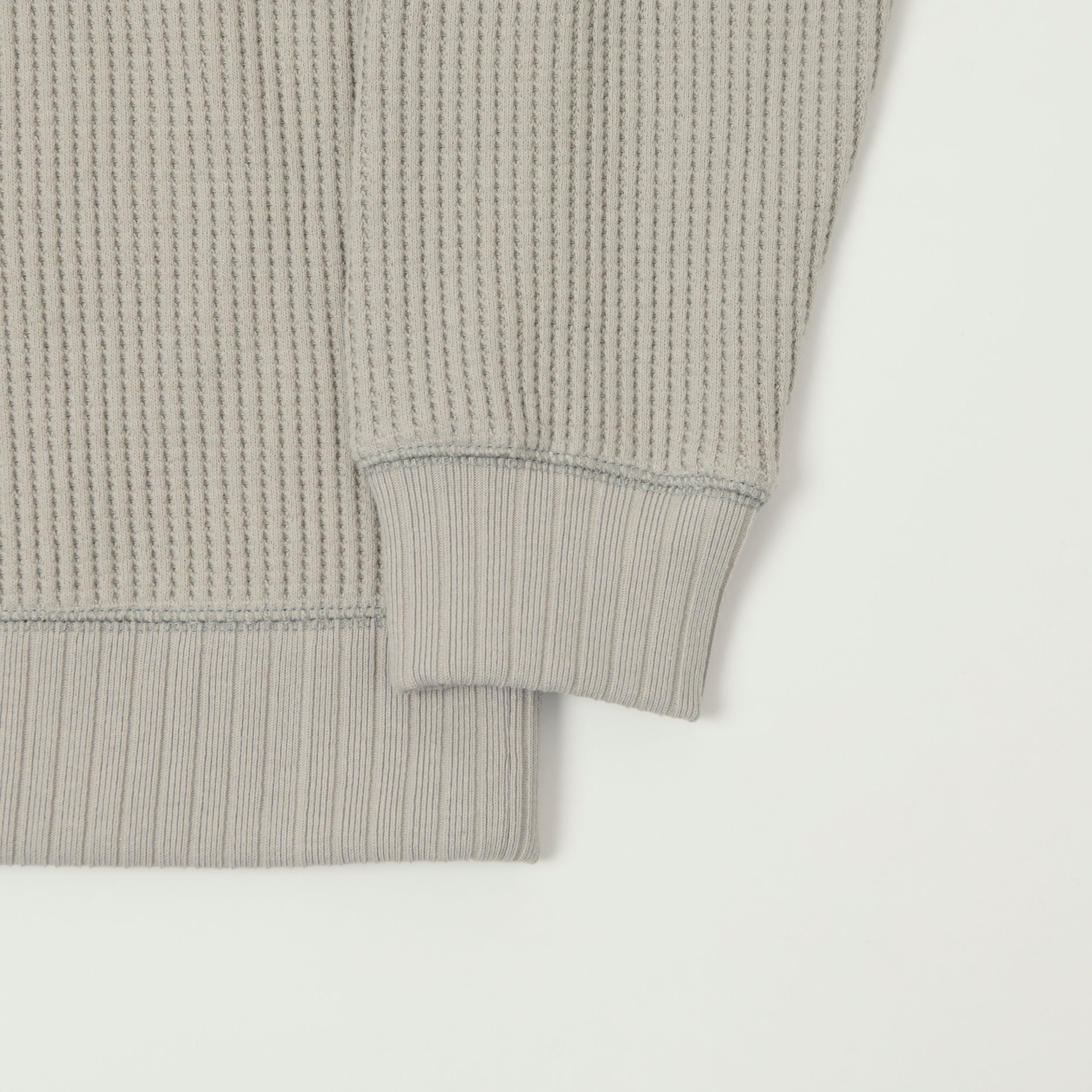 Jackman Midneck Waffle Sweatshirt - Concrete/Navy