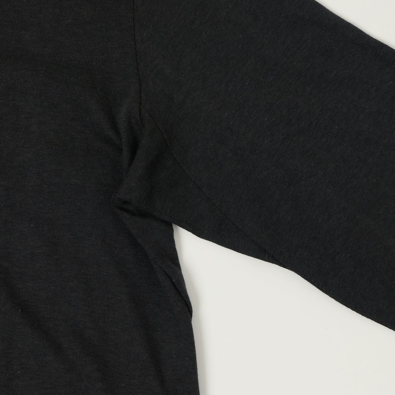 Merz b. Schwanen 102 Lightweight Long Sleeve Henley - Charcoal