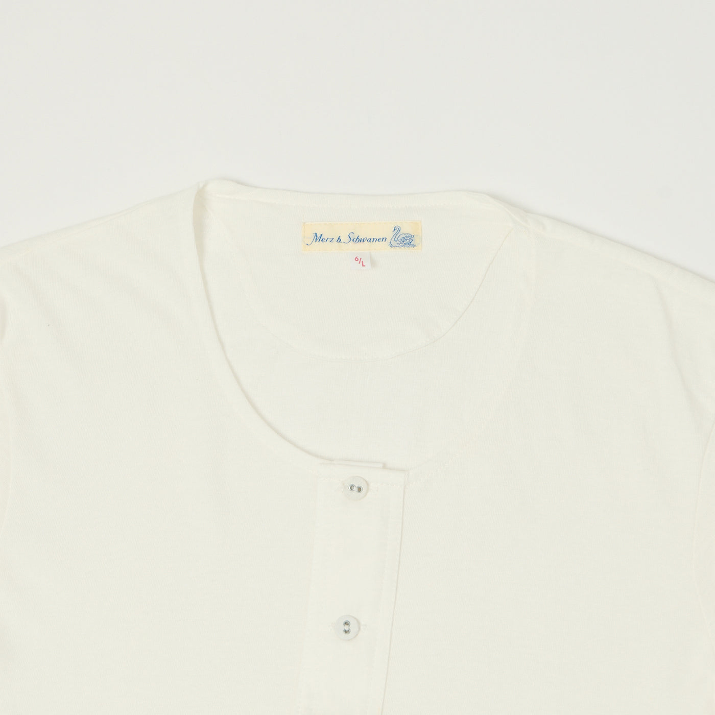 Merz b. Schwanen 103 Lightweight Short Sleeve Henley - White