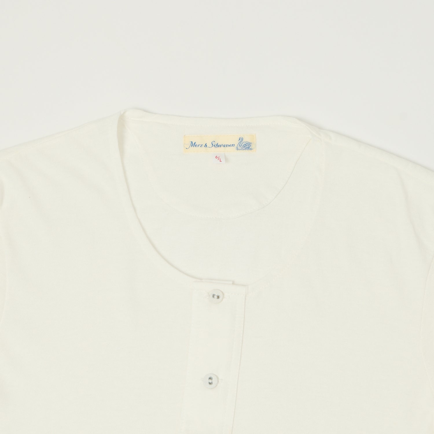 Merz b. Schwanen 103 Lightweight Short Sleeve Henley - White