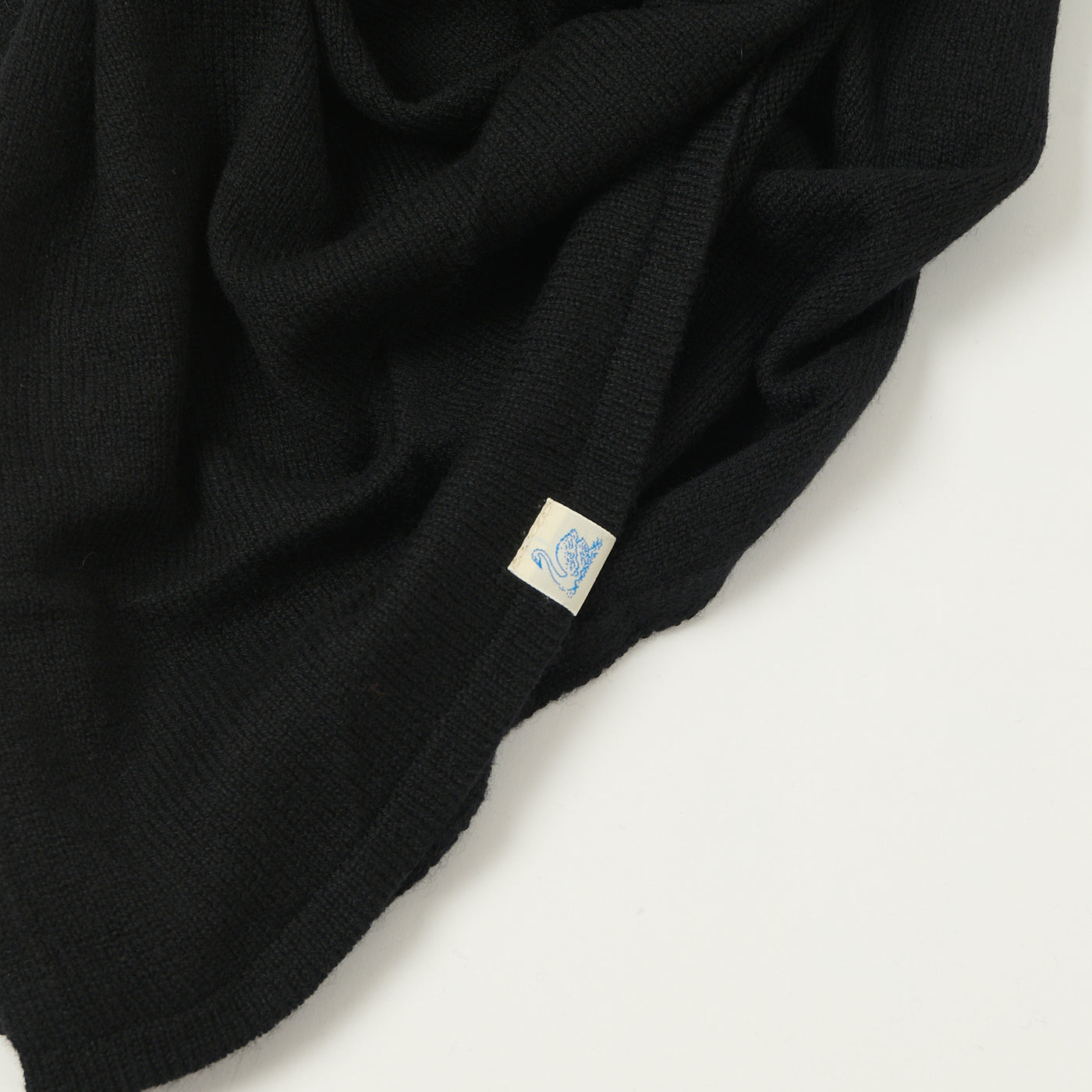 Merz b. Schwanen 'Good Basics' Merino/Cashmere/Silk Triangle Scarf - Deep Black