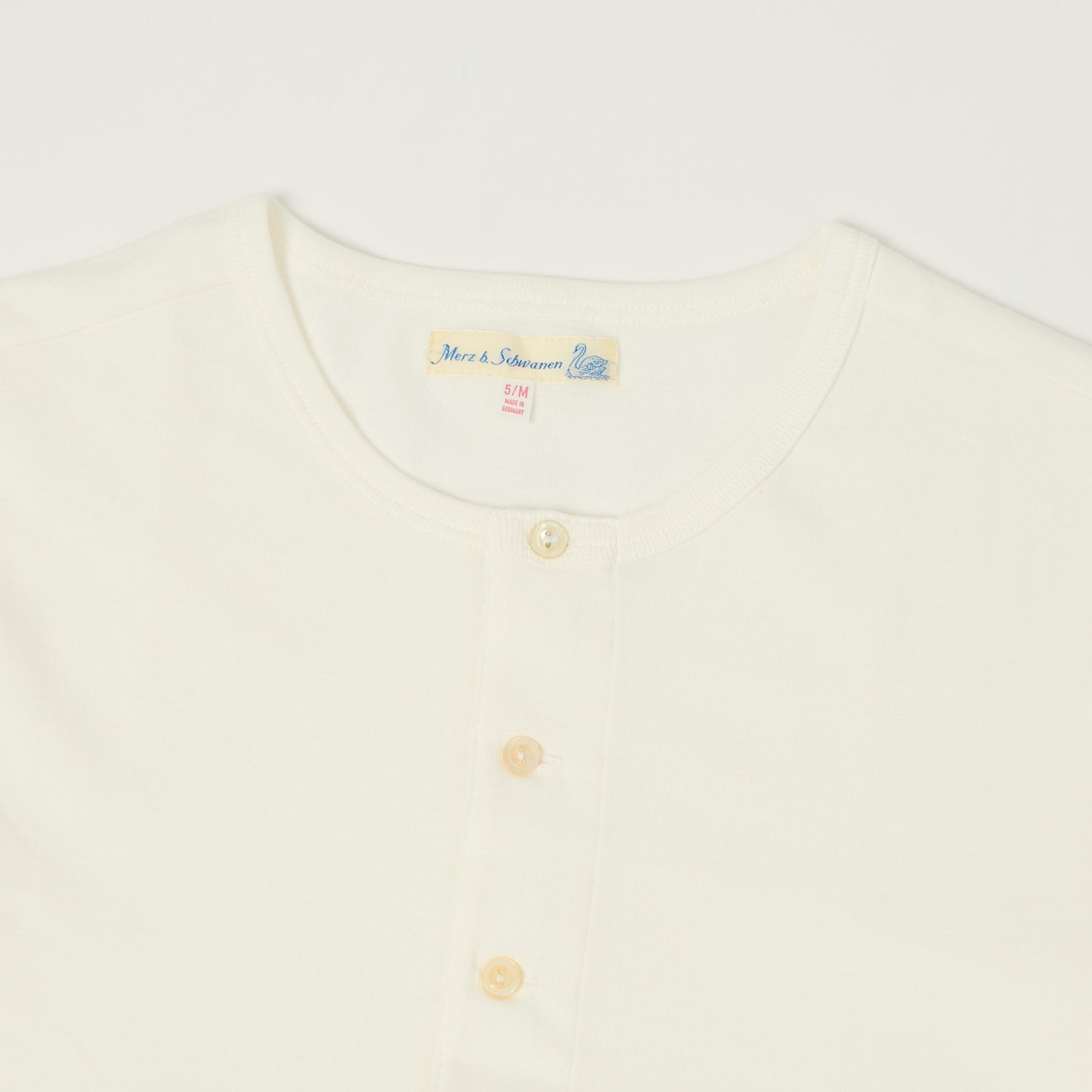 Merz b. Schwanen 206 Long Sleeve Henley - White