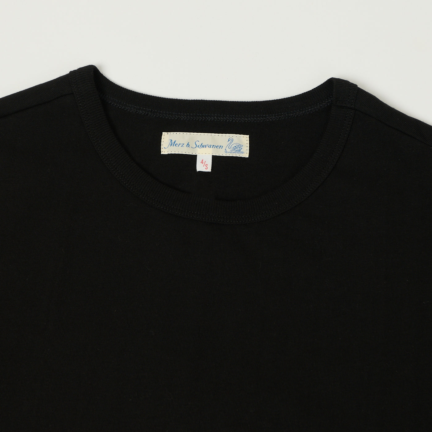 Merz b. Schwanen 215 Classic T-Shirt - Deep Black