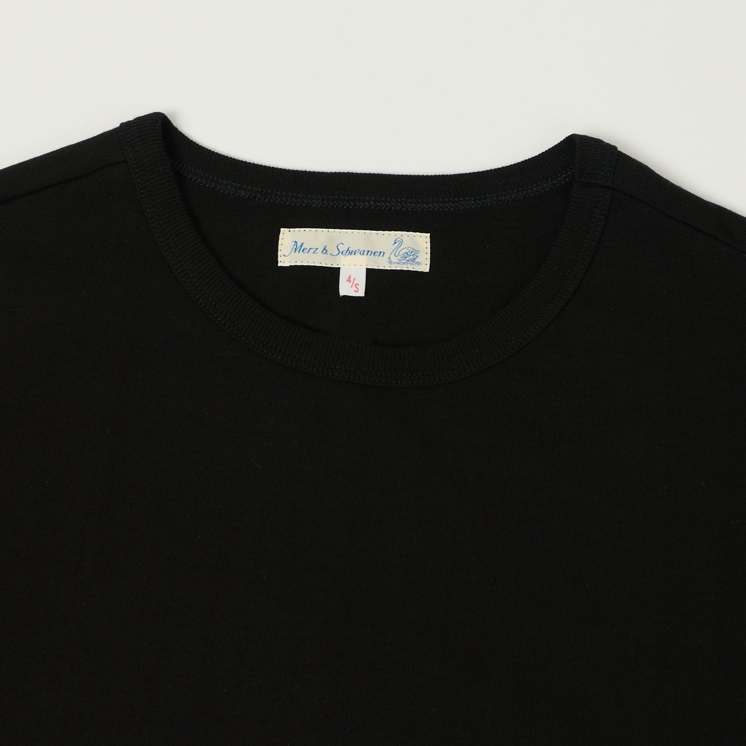 Merz b. Schwanen 215 Classic T-Shirt - Deep Black