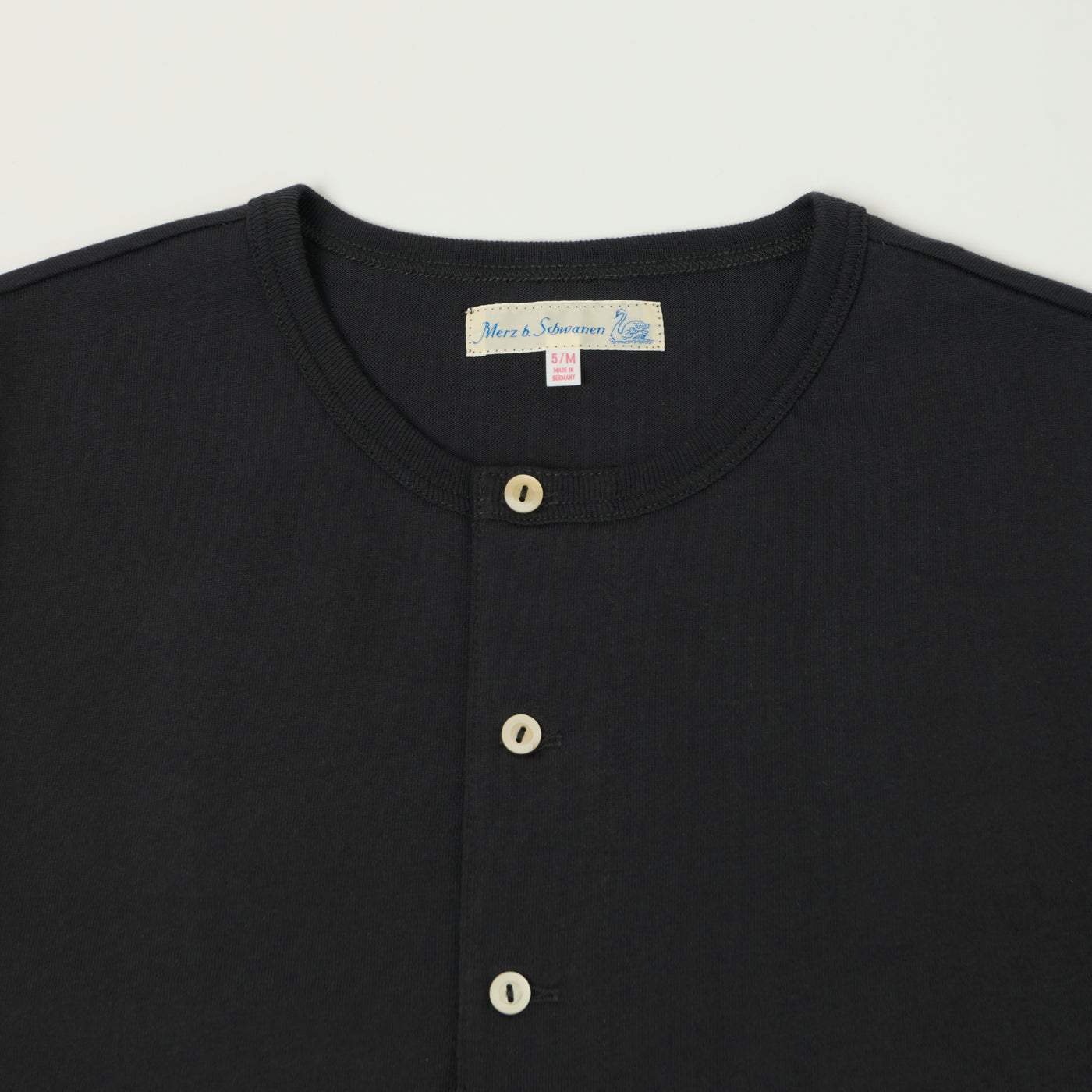 Merz b. Schwanen 2M06 Classic Long Sleeve Henley - Charcoal