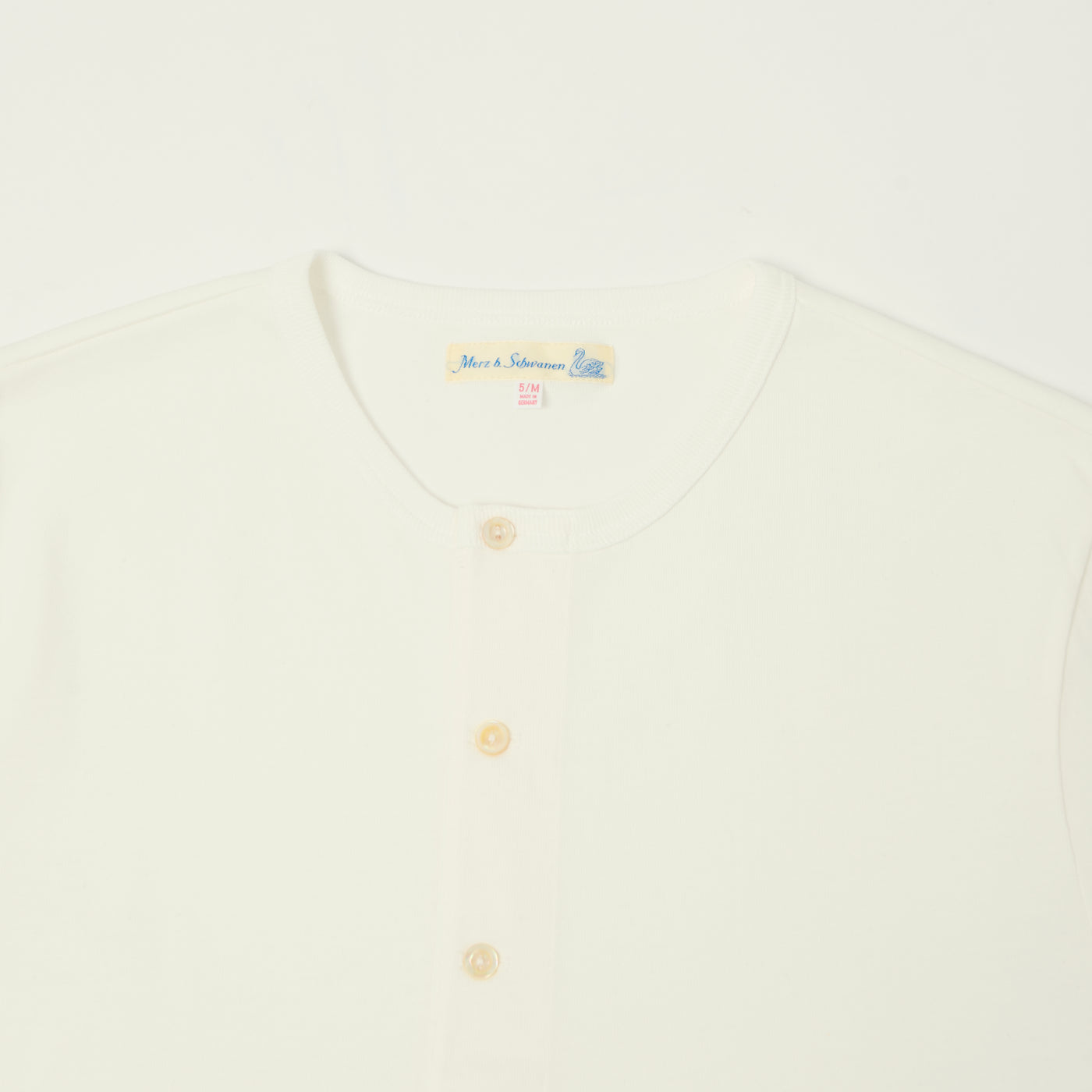 Merz b. Schwanen 2M07 Short Sleeve Henley - White