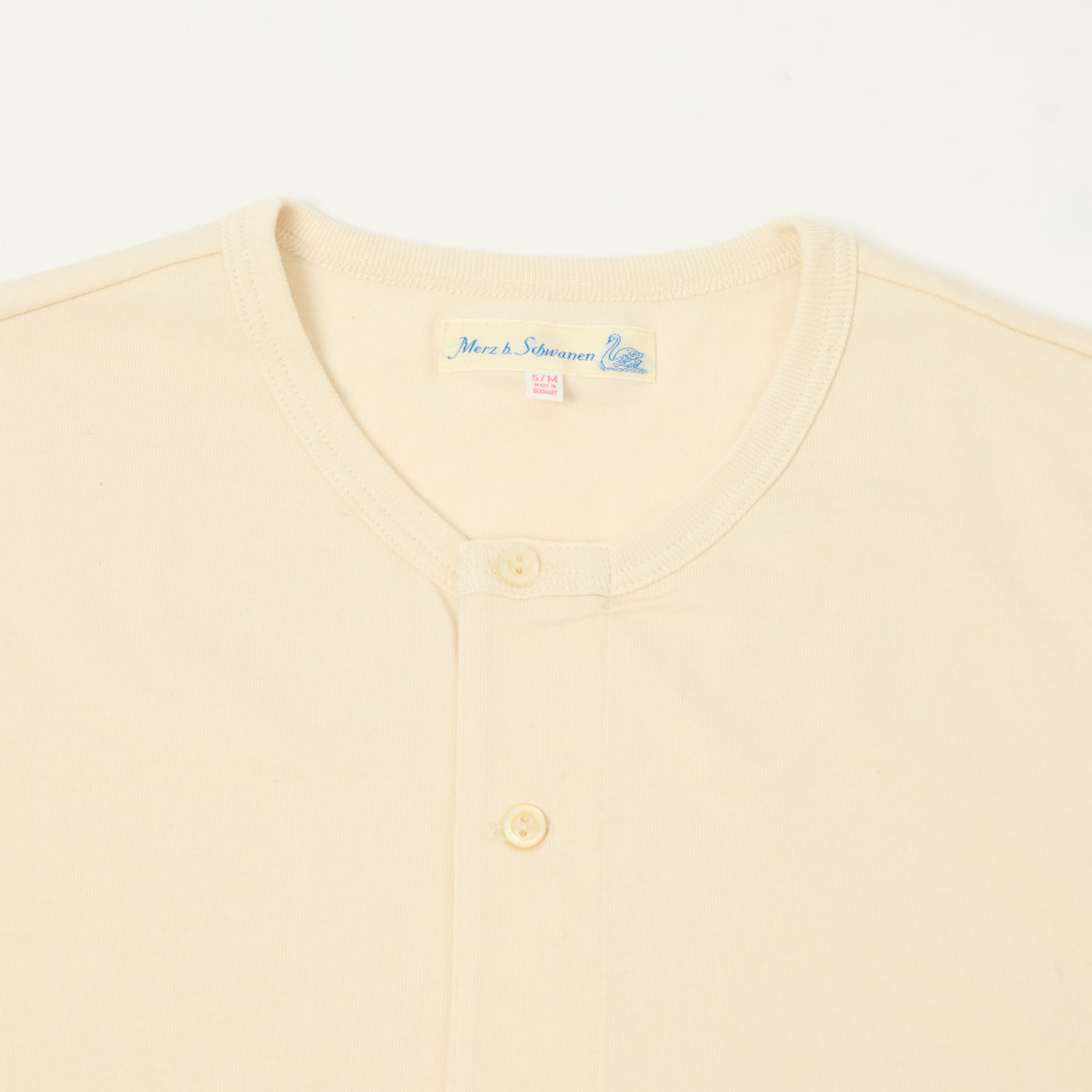 Merz b. Schwanen 2M07 Short Sleeve Henley - Nature