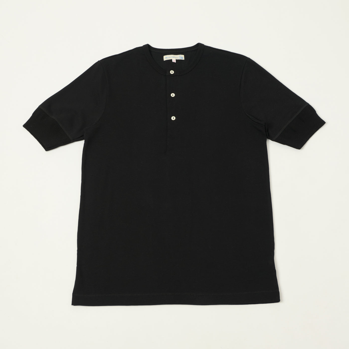 Merz b. Schwanen 2M07 Short Sleeve Henley - Deep Black