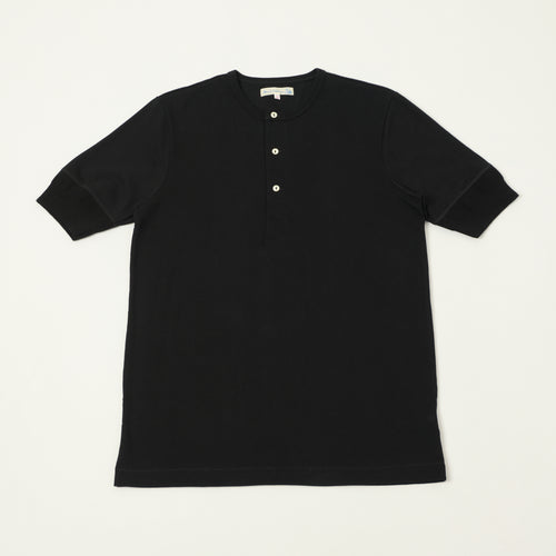 Merz b. Schwanen 2M07 Short Sleeve Henley - Deep Black
