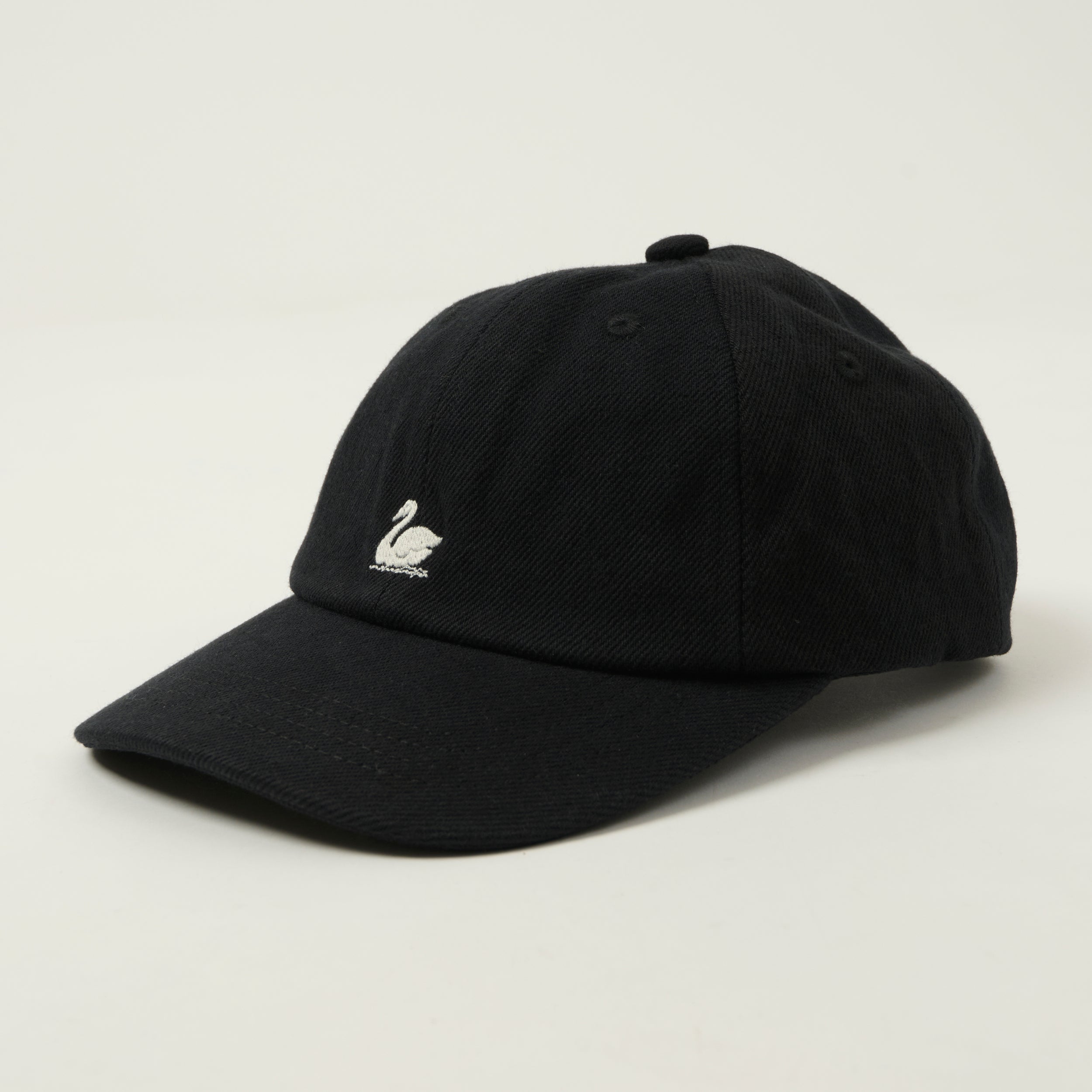 Merz b. Schwanen 'Good Basics' Swan Logo Cotton Twill Cap - Deep Black