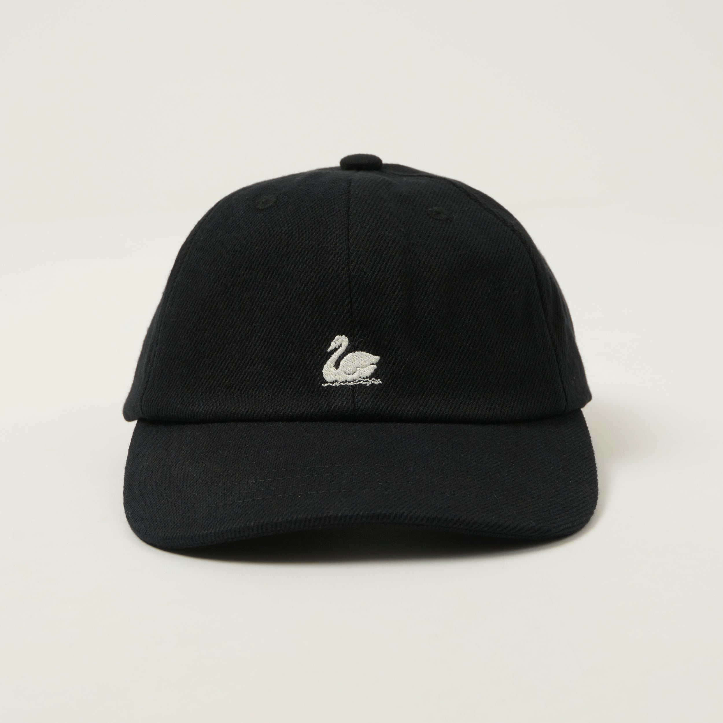 Merz b. Schwanen 'Good Basics' Swan Logo Cotton Twill Cap - Deep Black