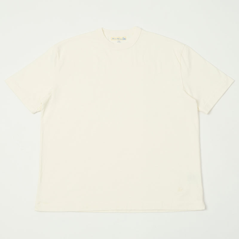 Merz b. Schwanen GHP01 Boxy Cropped Tee - White