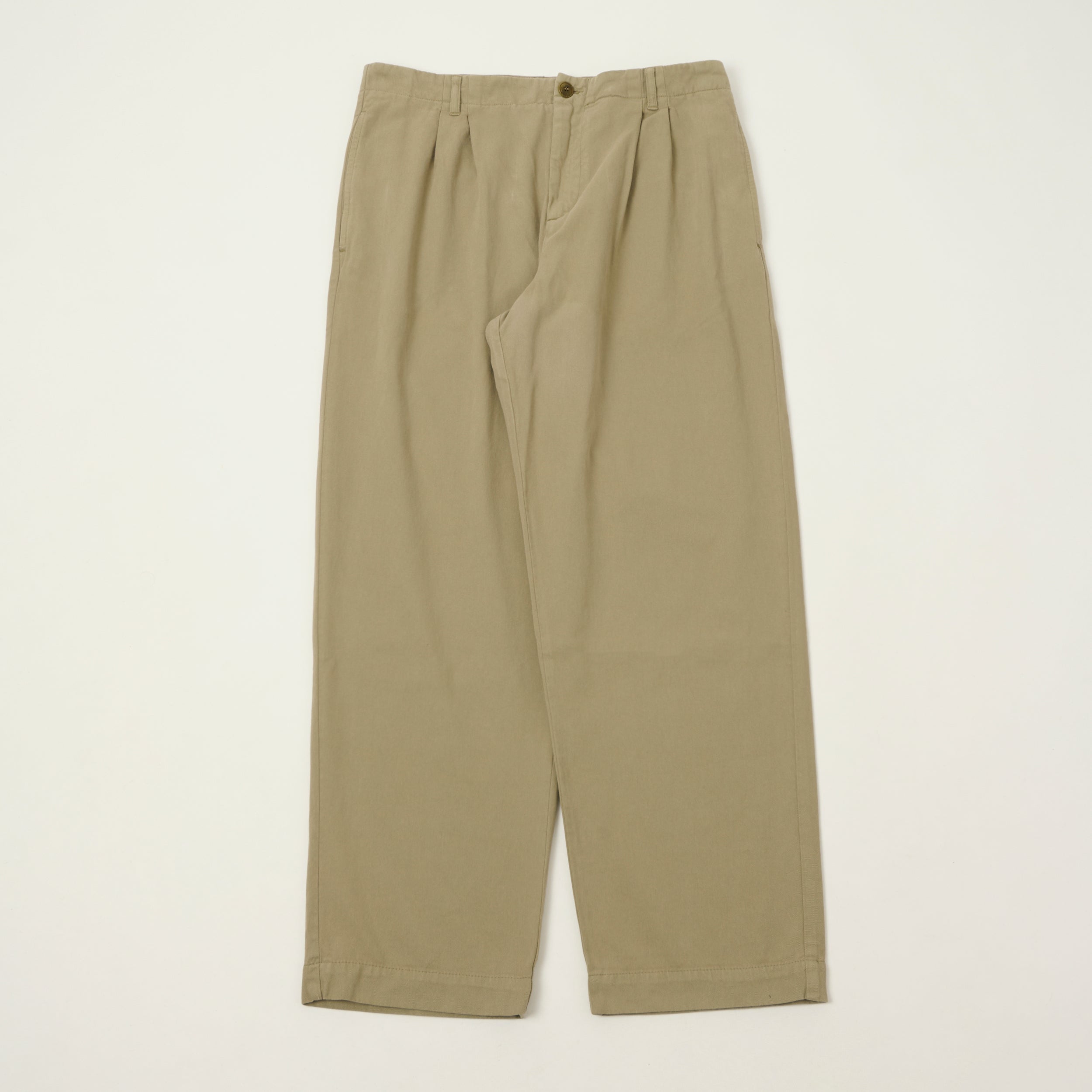 Merz b. Schwanen 'Good Basics' Pleated Twill Trouser - Vintage Army