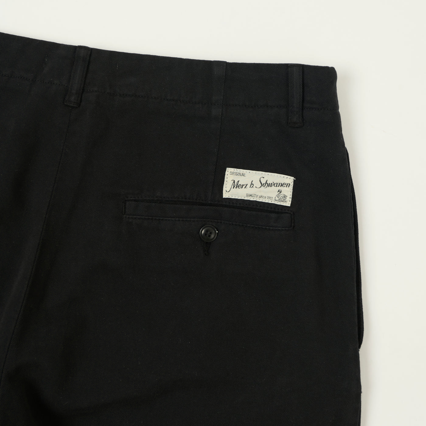 Merz b. Schwanen 'Good Basics' Pleated Twill Pants - Deep Black