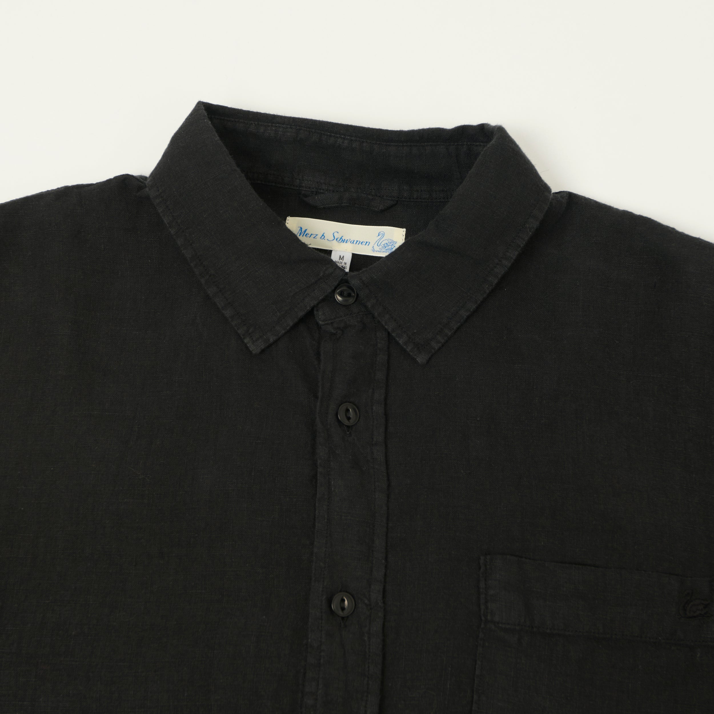 Merz b. Schwanen 'Good Basics' Relaxed Fit Linen Shirt - Deep Black