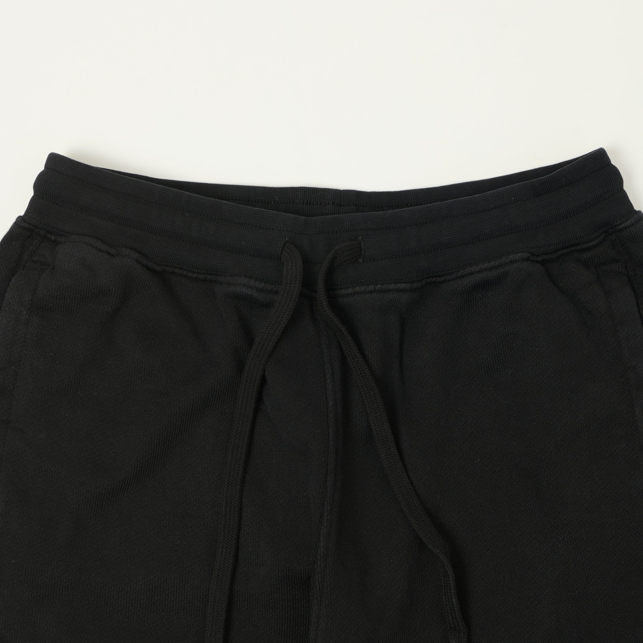 Merz b. Schwanen 'Good Basics' Straight Leg Sweatpants - Deep Black