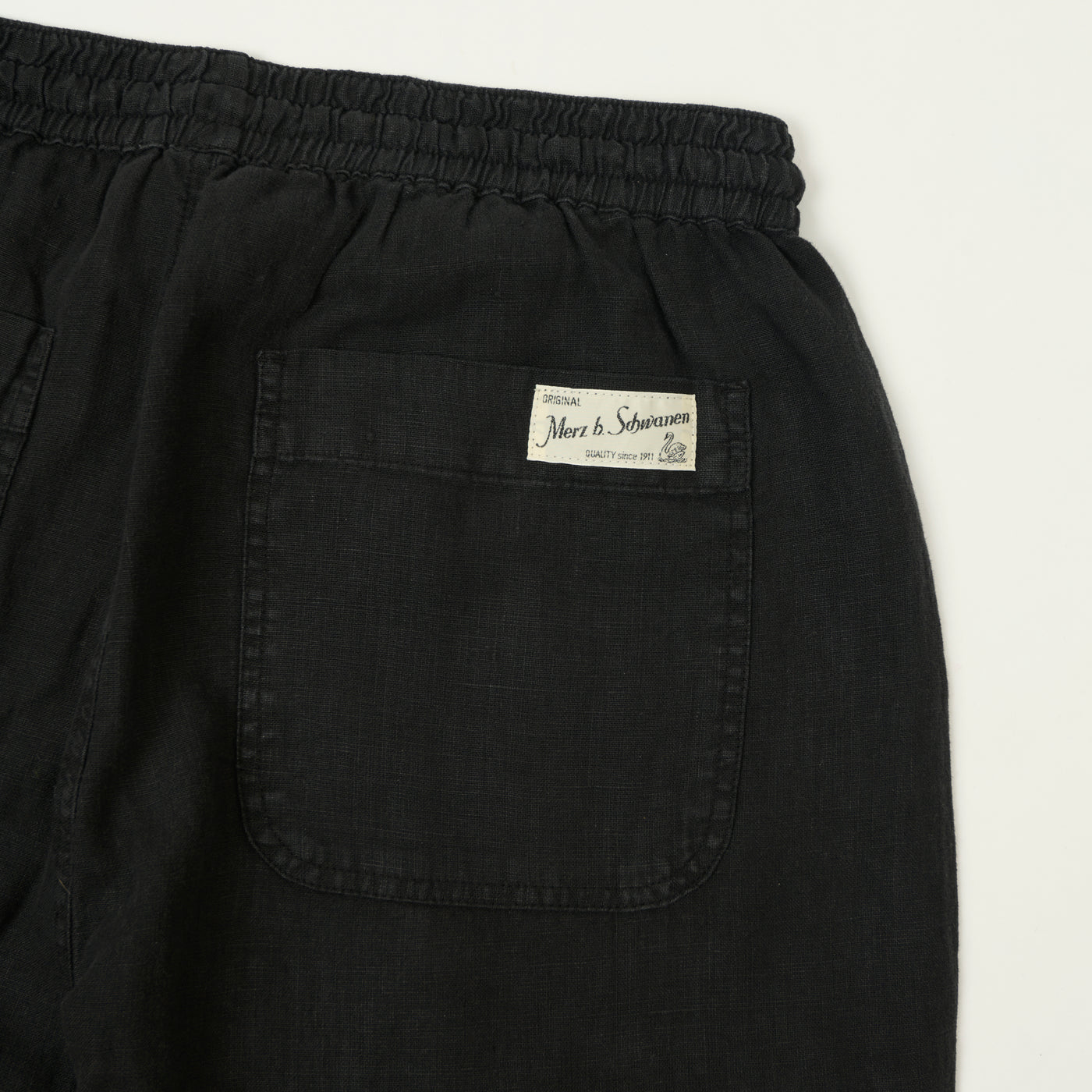 Merz b. Schwanen 'Good Basics' Workers Linen Drawstring Trousers - Deep Black