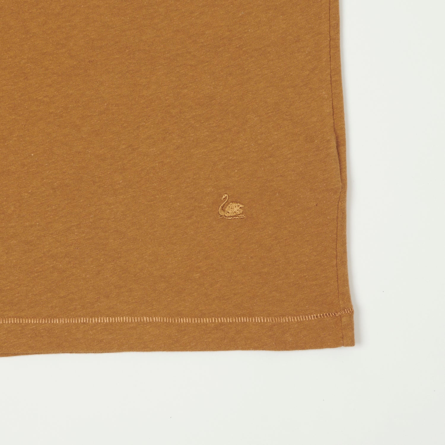 Merz b. Schwanen 'Good Basics' Plant Based Unisex Tee - Caramel