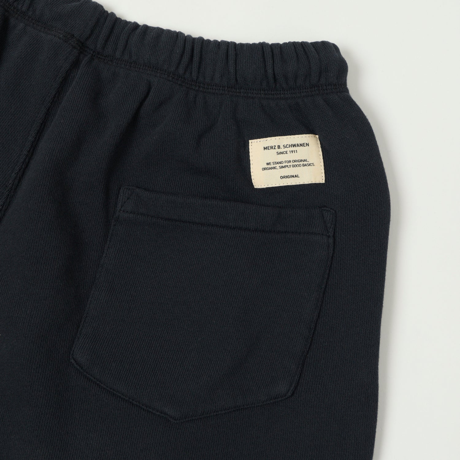 Merz b. Schwanen 'Good Basics' Organic Cotton Sweat Shorts - Charcoal