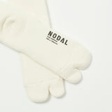 Nodal Brushed Pile Tabi Sock - White