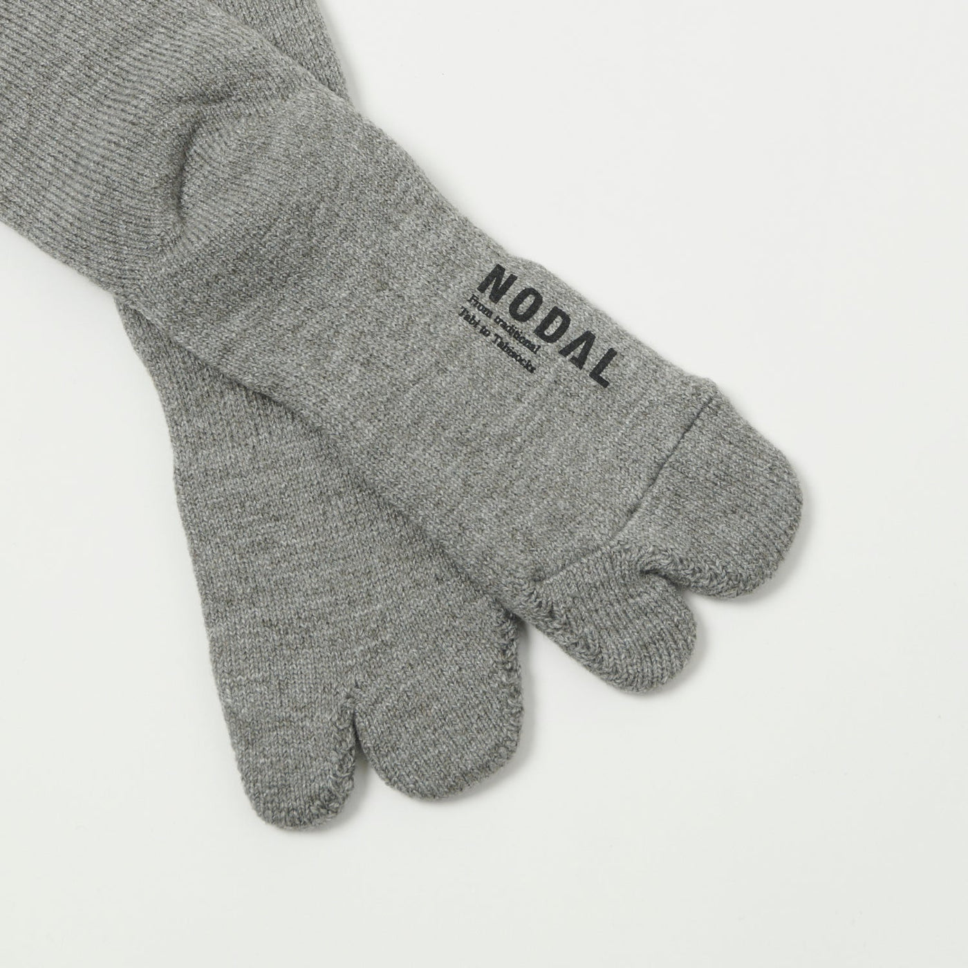Nodal Brushed Pile Tabi Sock - Grey