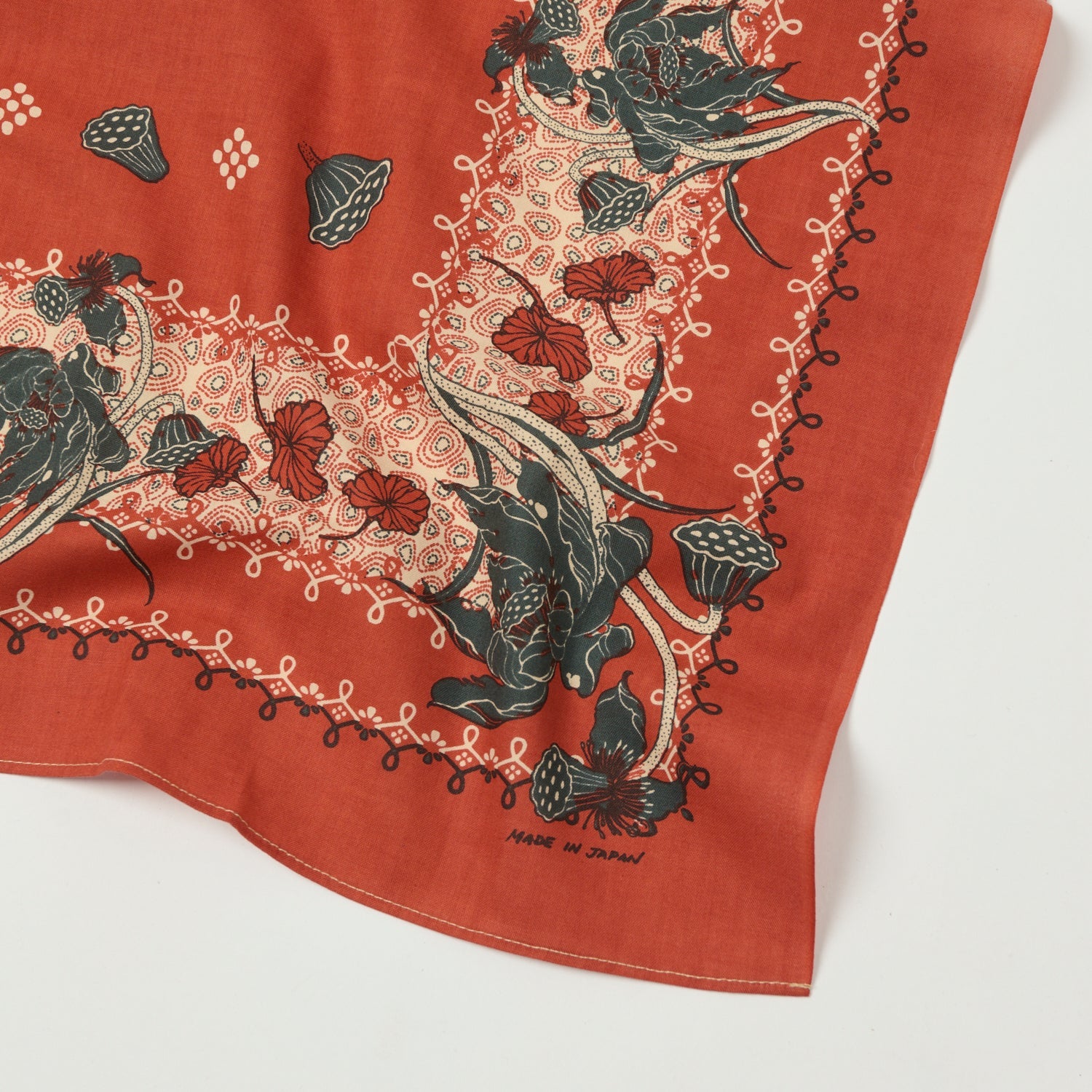 One Ear Brand 'Dead Lotus' Bandana - Molten – SON OF A STAG