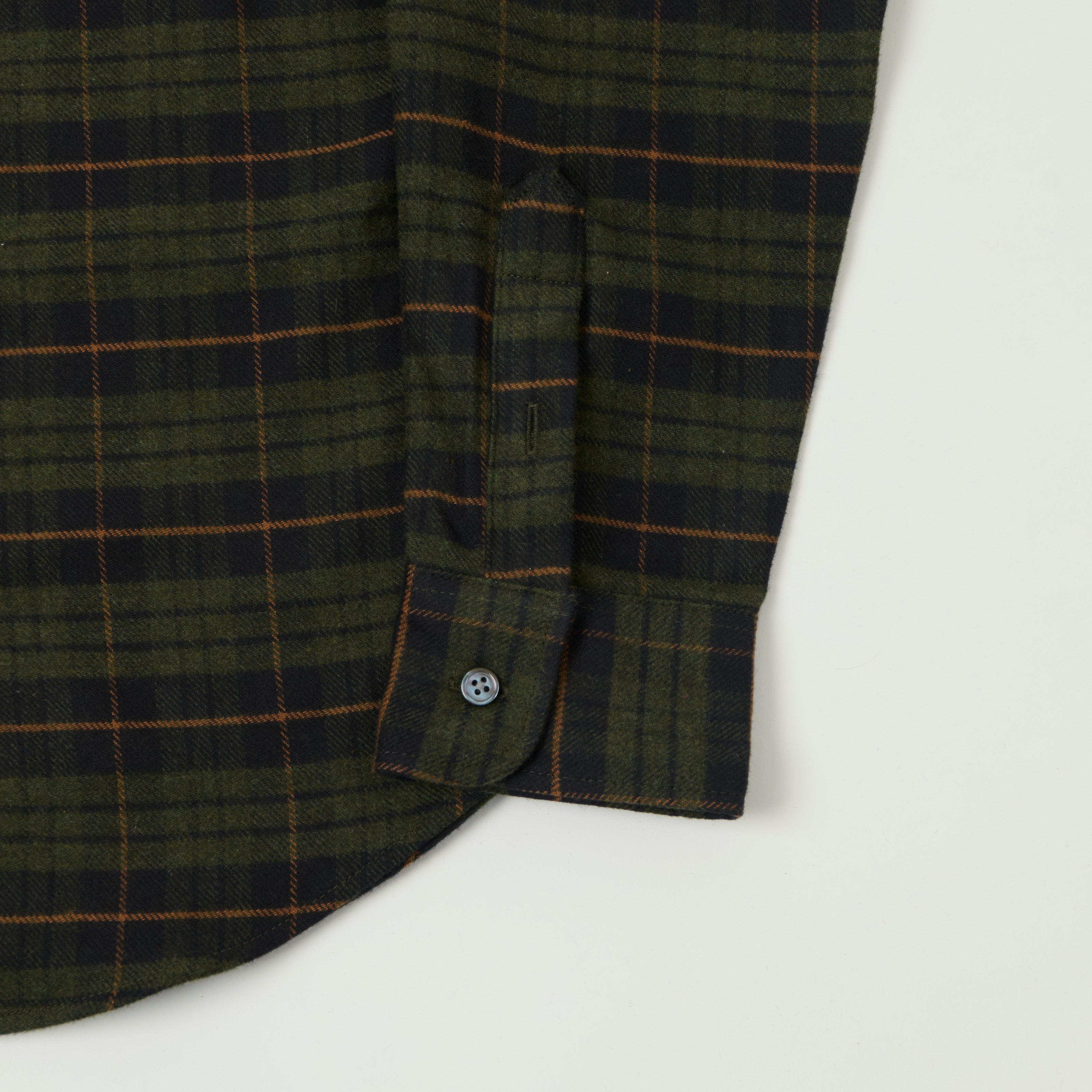 Outclass Classic Button Down Flannel Shirt - Hunter Plaid