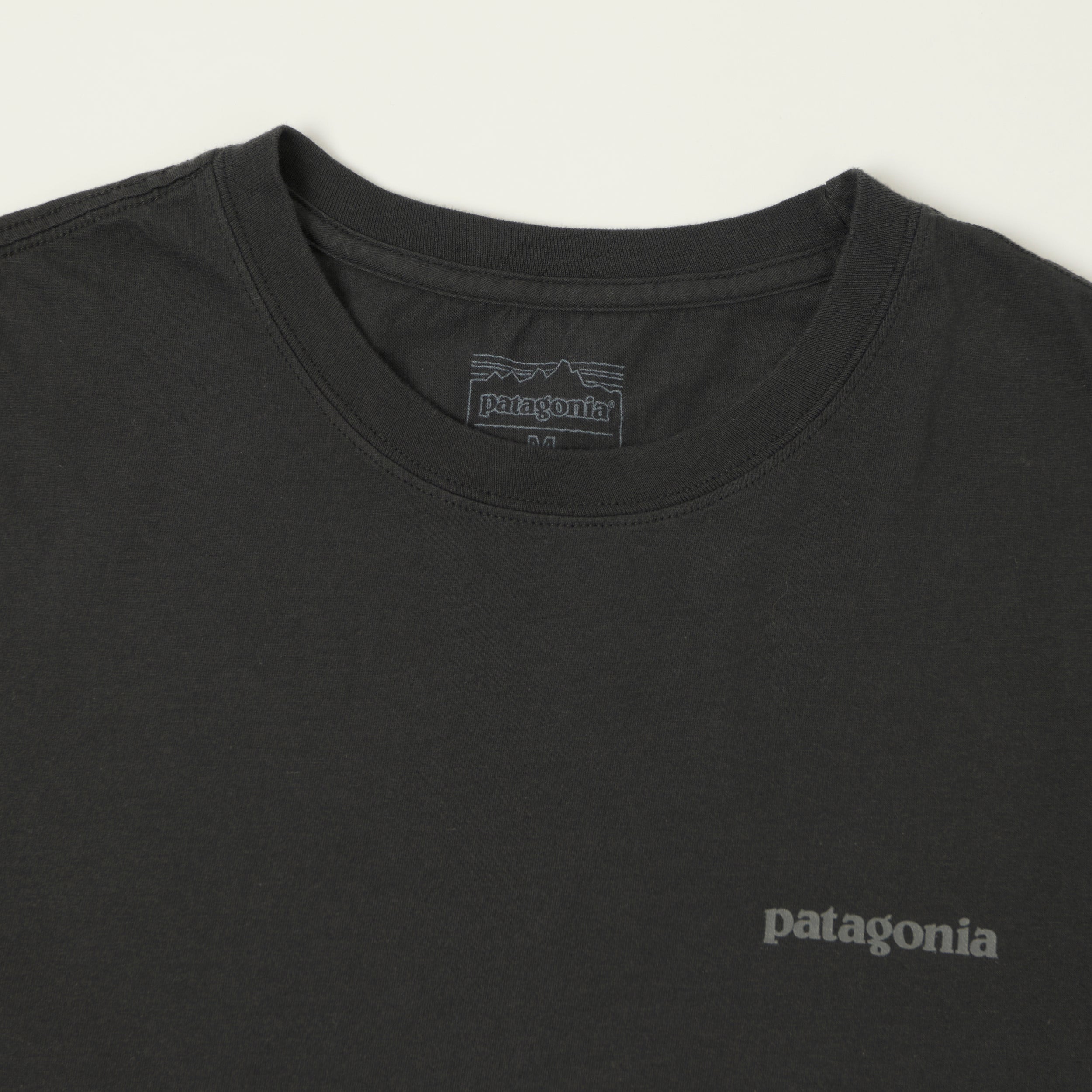 Patagonia P-6 Logo T-Shirt - Ink Black