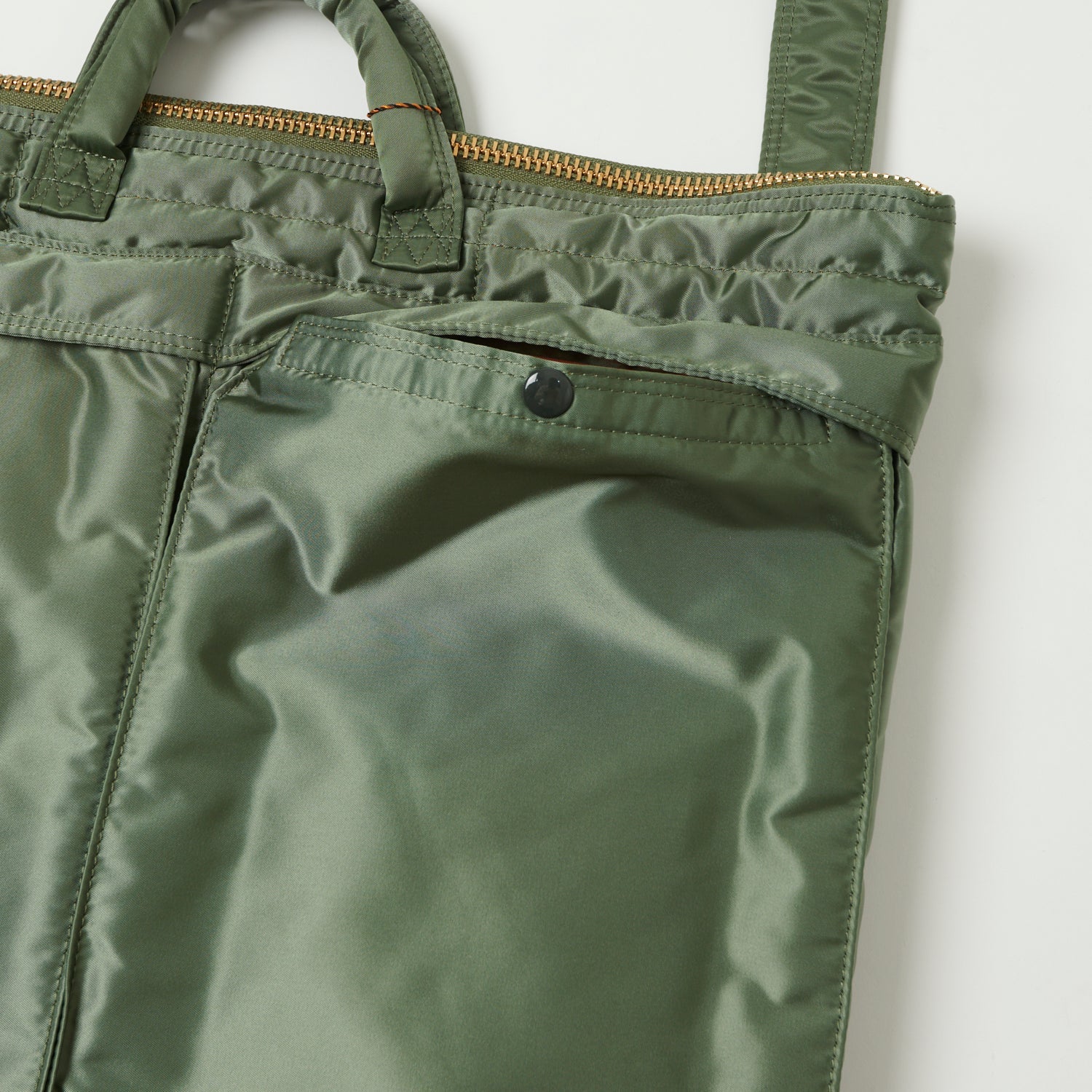 ポーター ✨PORTER TANKER 2WAY HELMET BAG Porter Tanker 2WAY Helmet Bag / Sage Green – Livestock