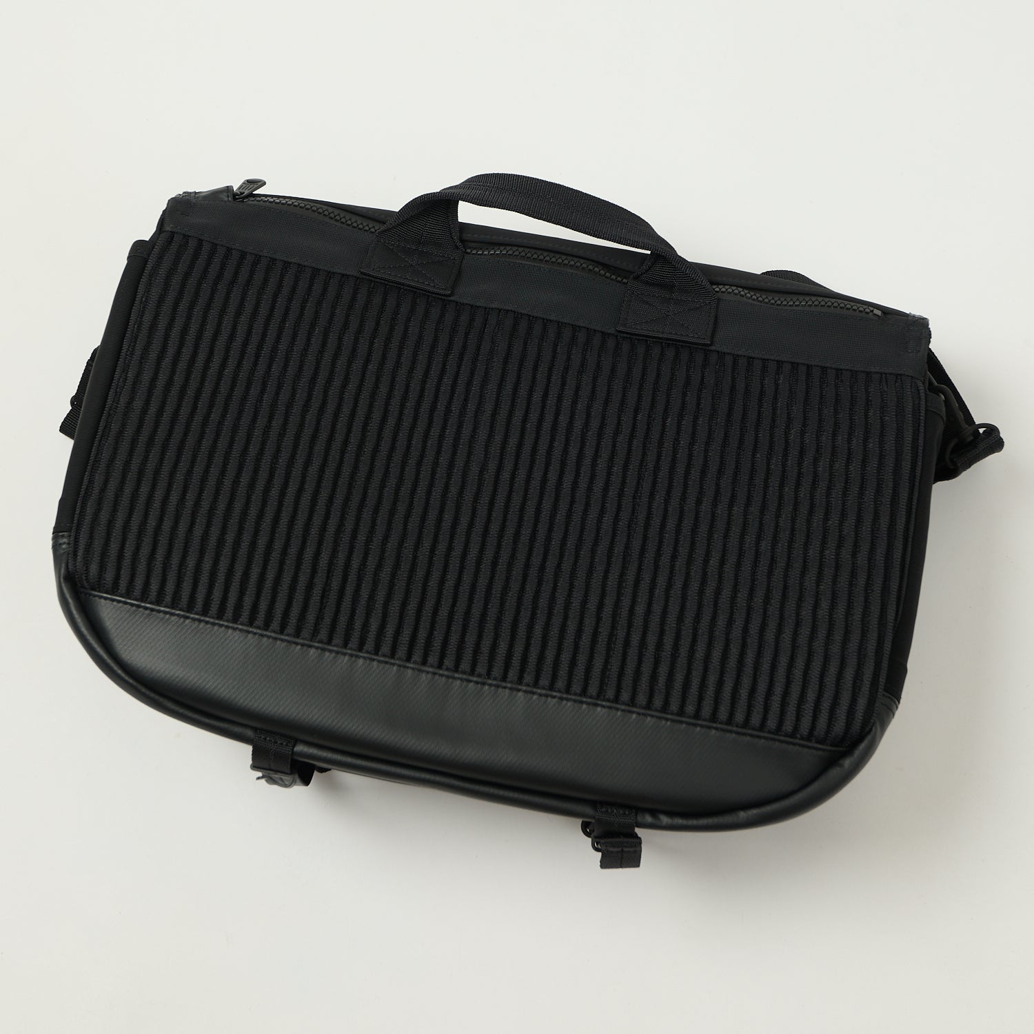 Porter-Yoshida & Co. Monochrome Messenger Bag - Black – SON OF A STAG