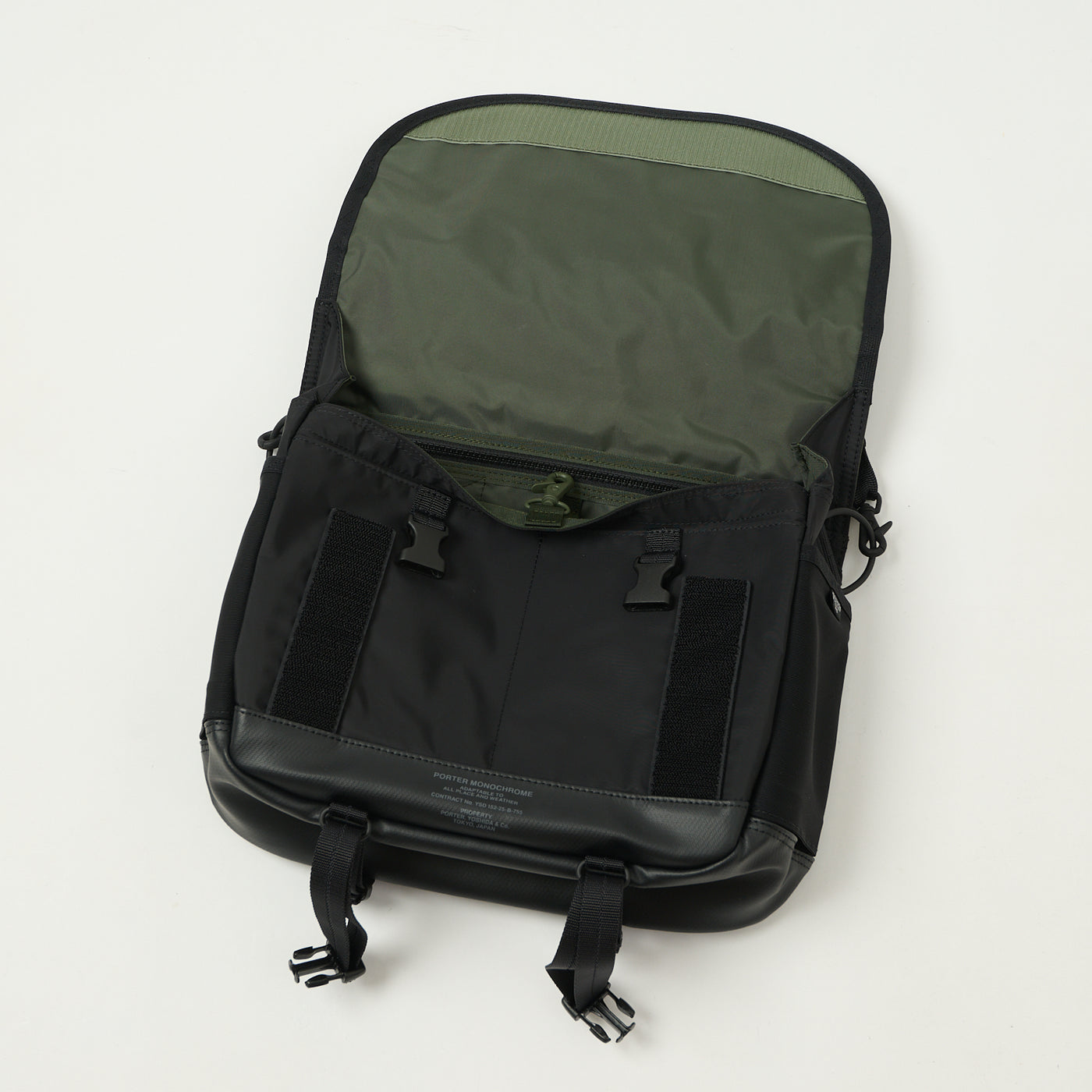 B印YOSHIDA 2-tacs×PORTER MESSENGER BAG Porter-Yoshida & Co. Monochrome Messenger Bag (Small