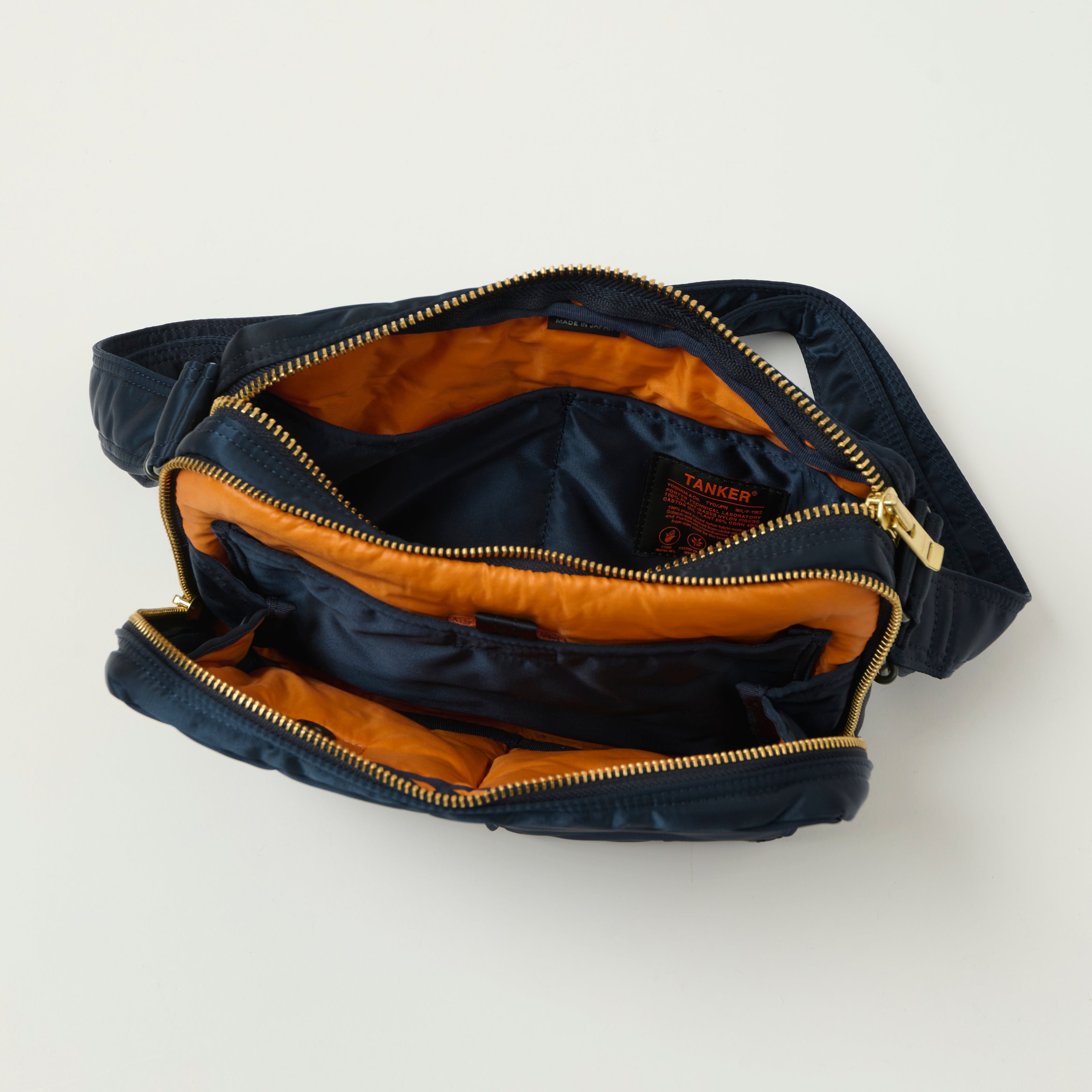 バッグ PORTER SLING SHOULDER BAG Porter-Yoshida & Co. Senses Vertical Shoulder Bag - Black