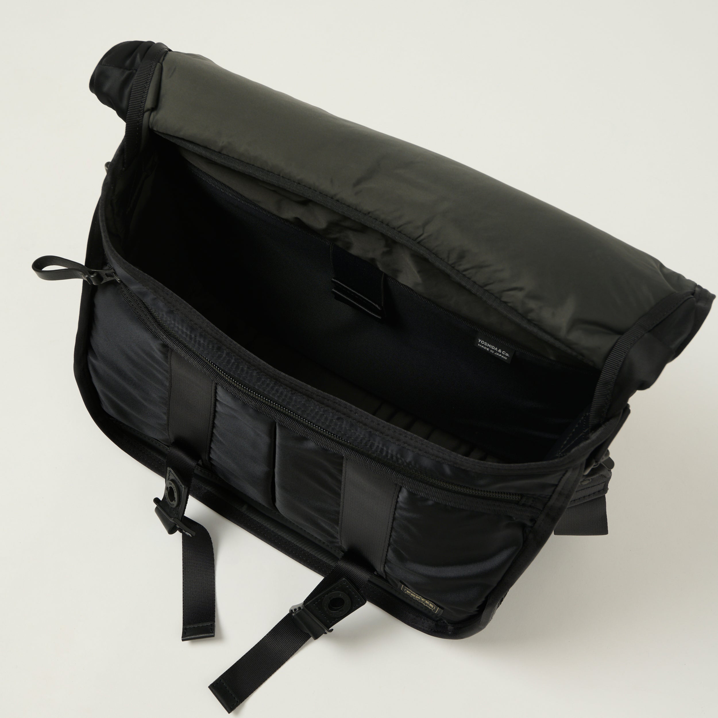Porter Yoshida & Co Bounce Messenger Bag - Black