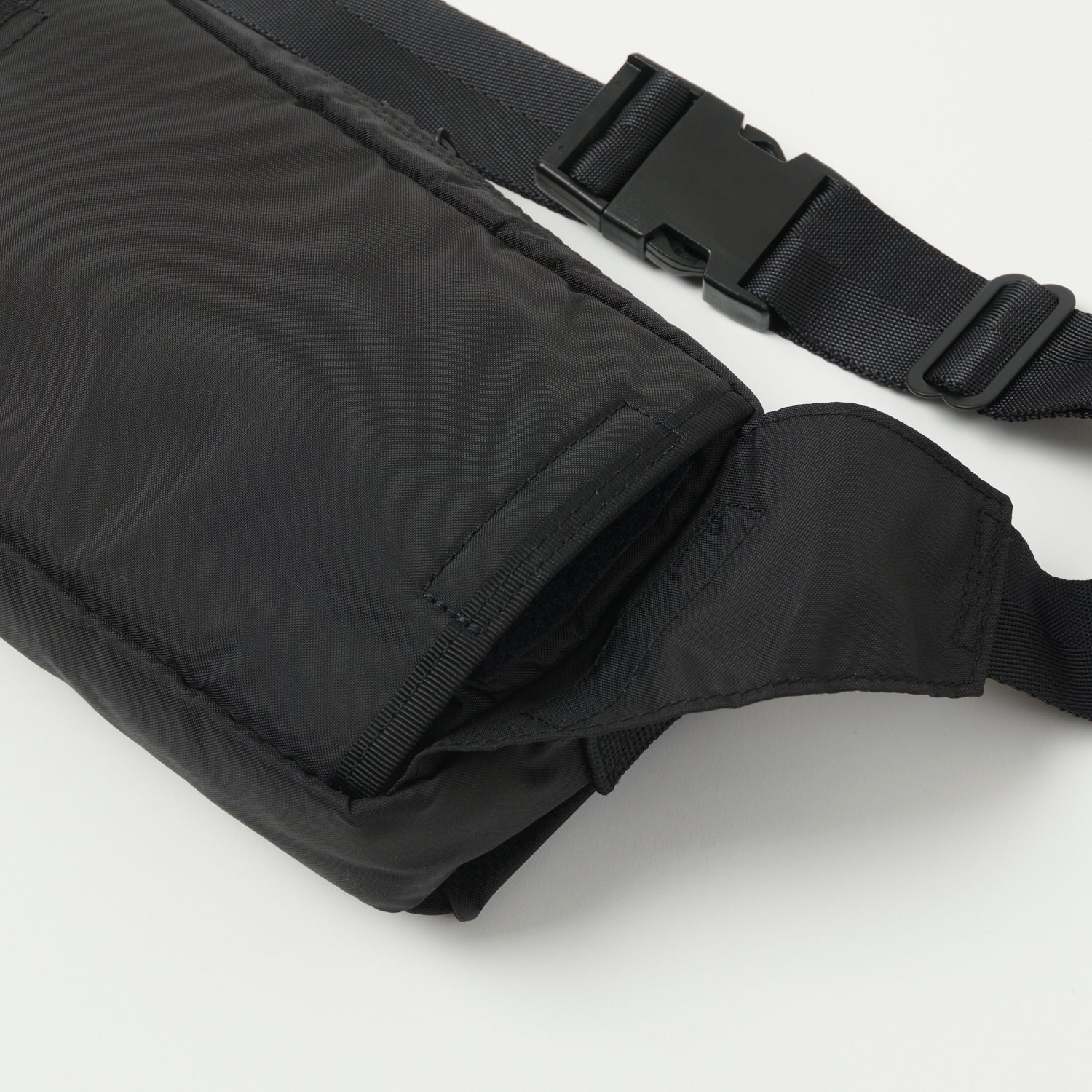 Porter-Yoshida & Co. Force 2-Way Waist Bag - Black – SON OF A STAG