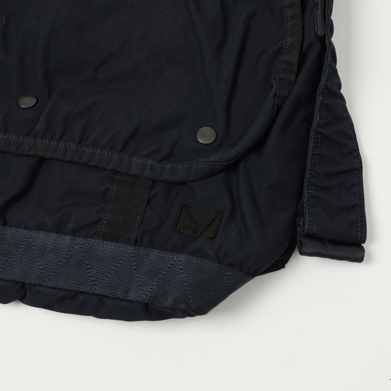 Porter-Yoshida & Co. Medium Crag Messenger Bag - Navy – SON OF A STAG