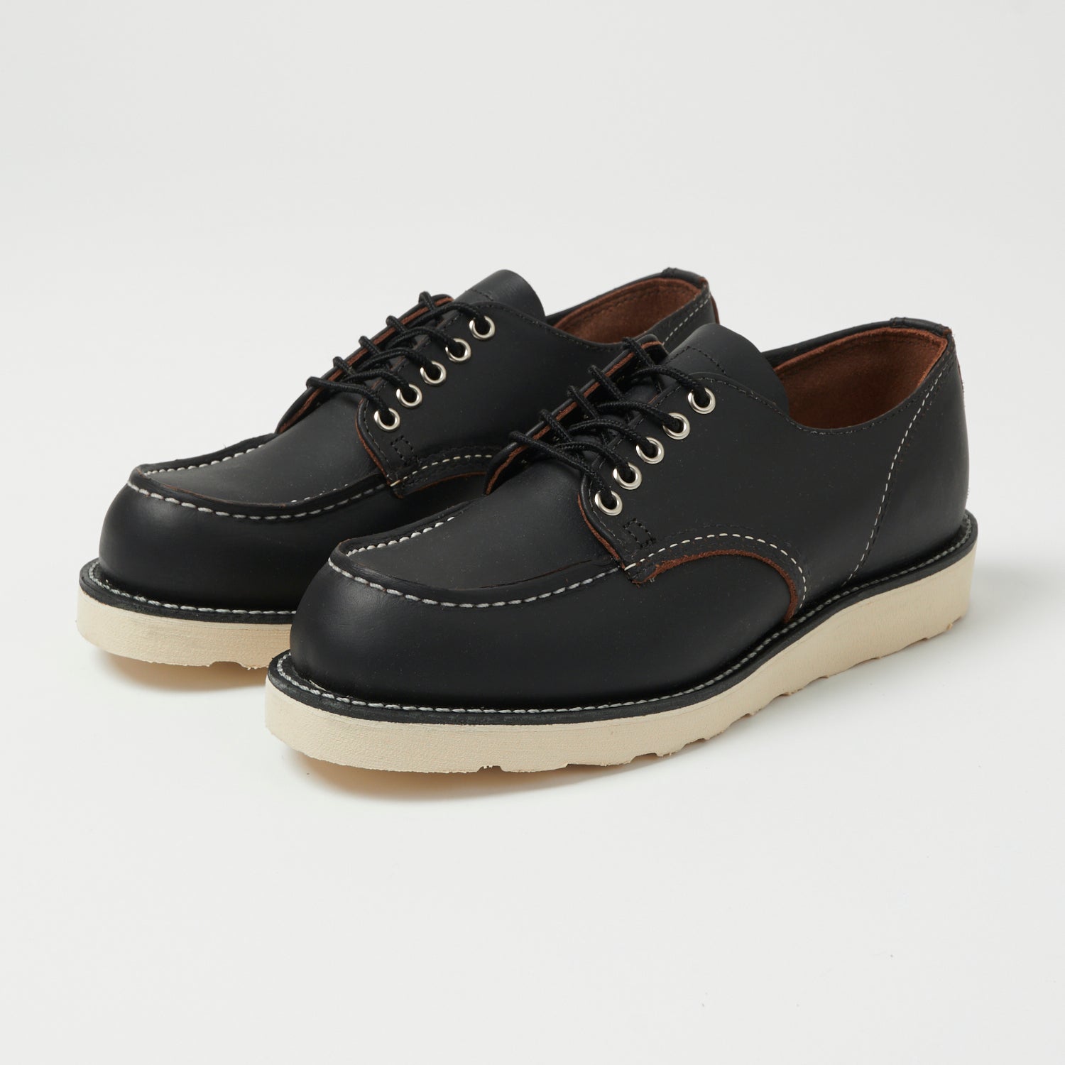 Red Wing 8090 Shop Moc Oxford Shoe - Black Prairie