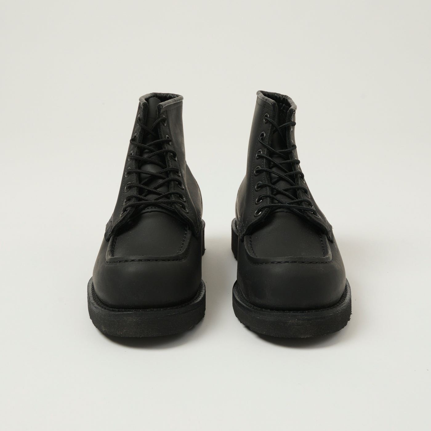 Red Wing 8074 Classic Moc Toe Boot - Black Harness