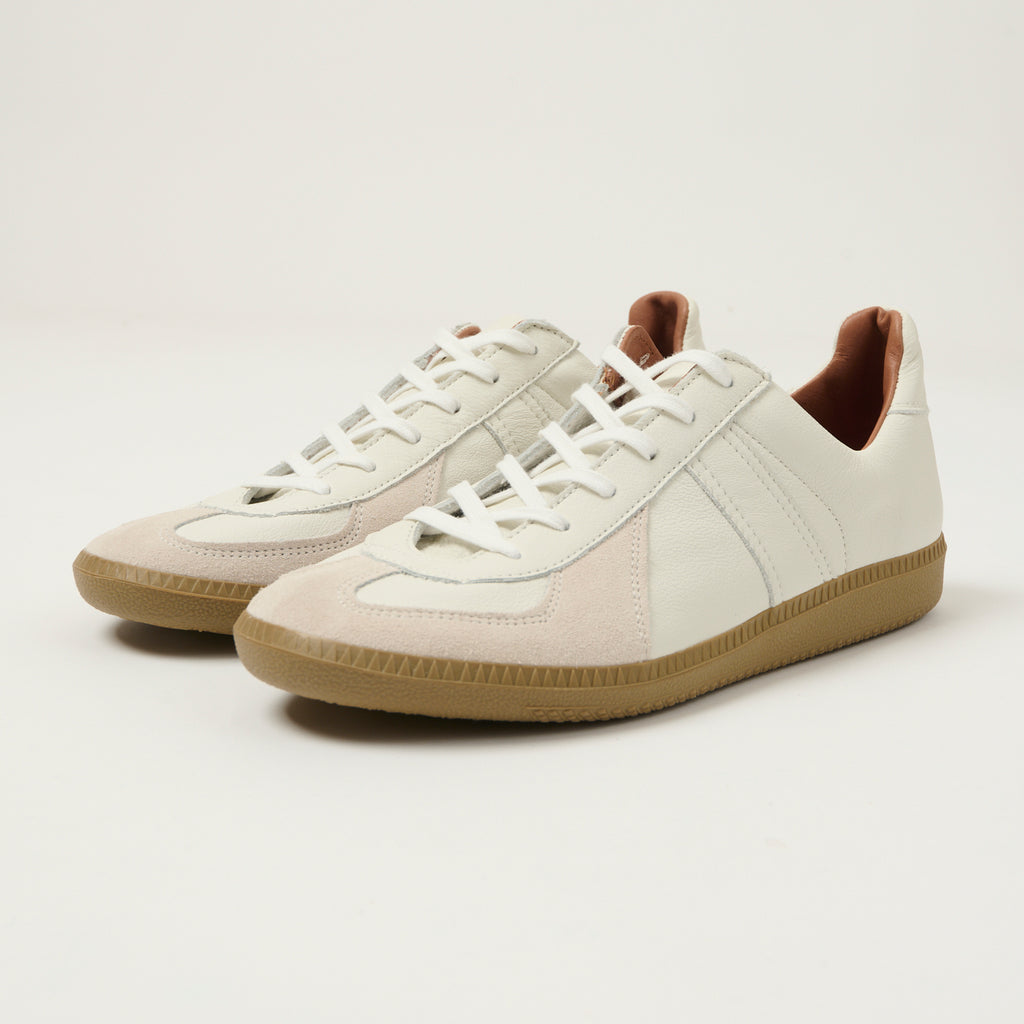 新品 REPRODUCTION OF FOUND GERMAN TRAINER Reproduction of Found 1980s German Military Trainer - Panna