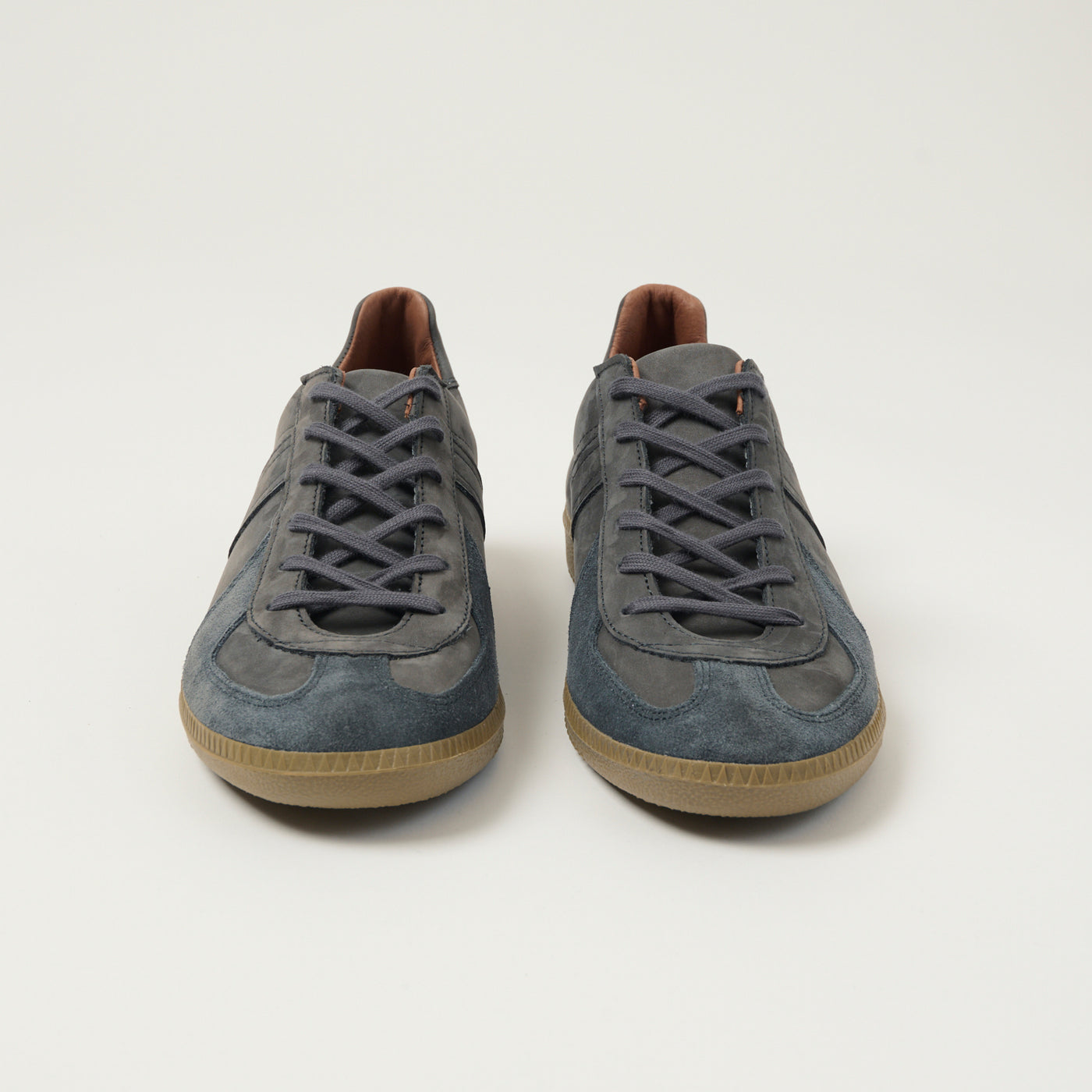 靴 REPRODUCTION OF FOUND 42 Reproduction of Found 1980s German Army Trainer - Dark Grey